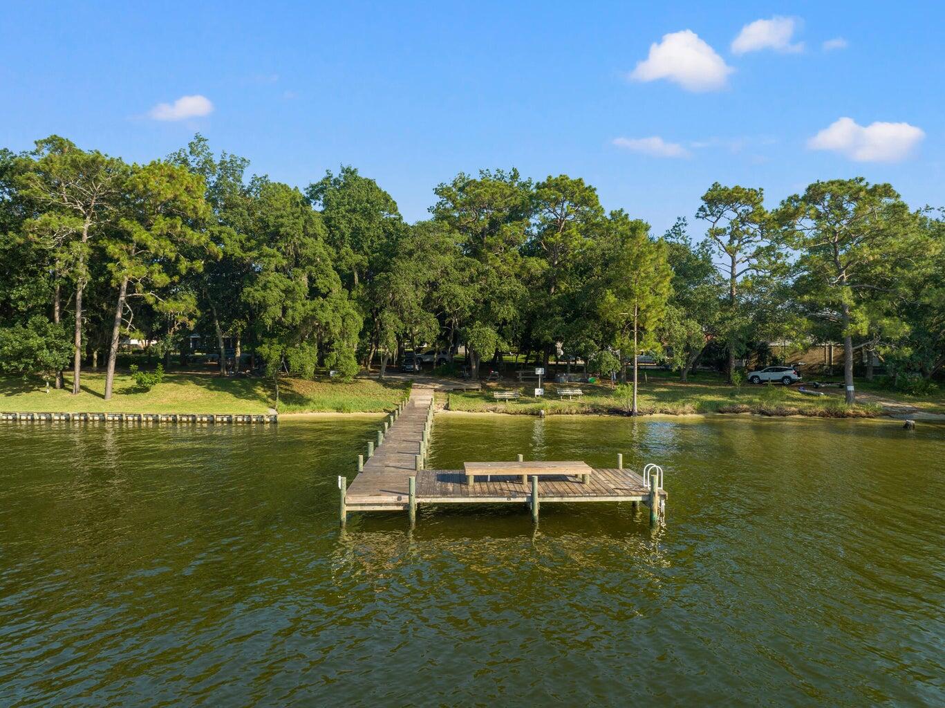 Poquito Bayou - Residential