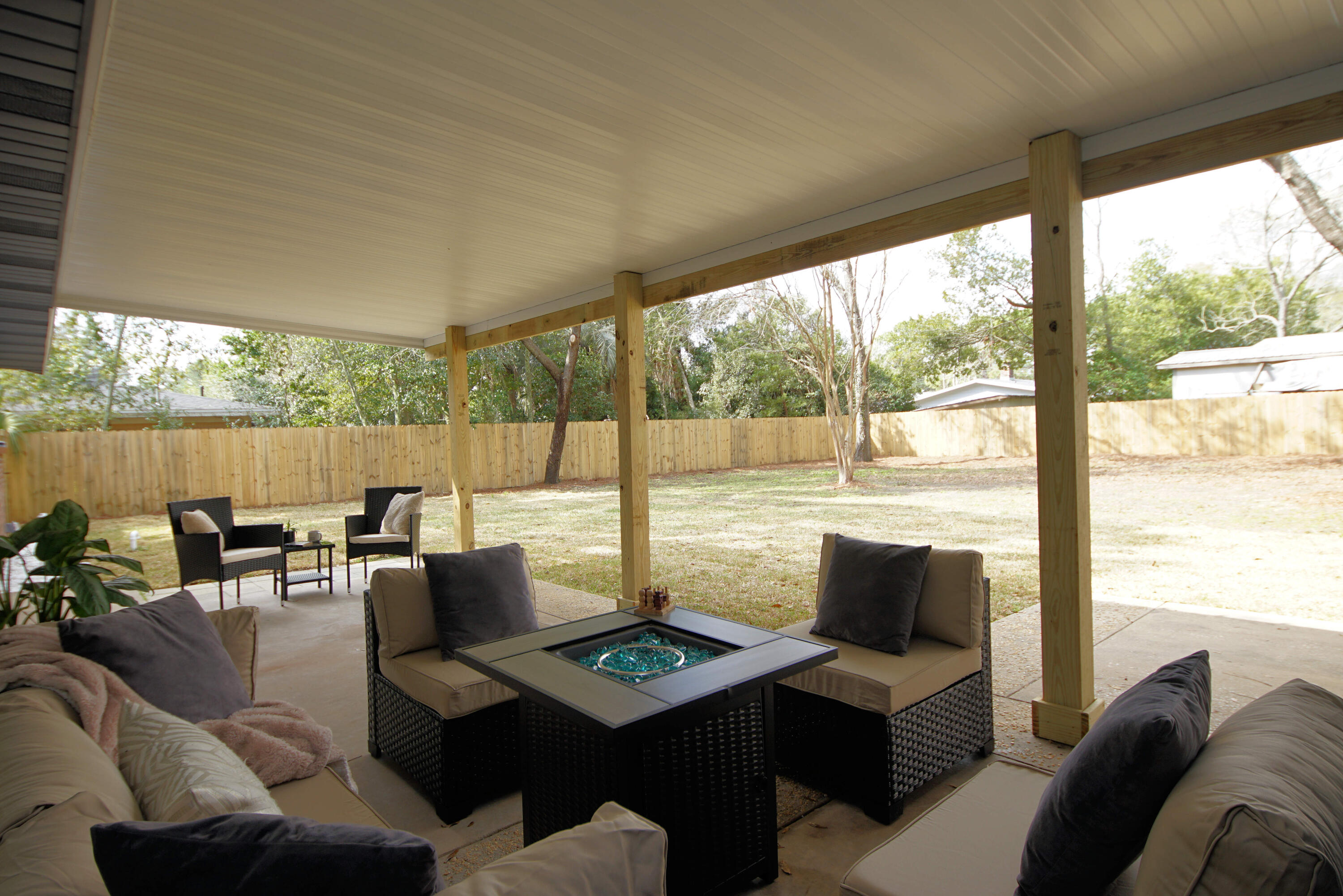 Poquito Bayou - Residential