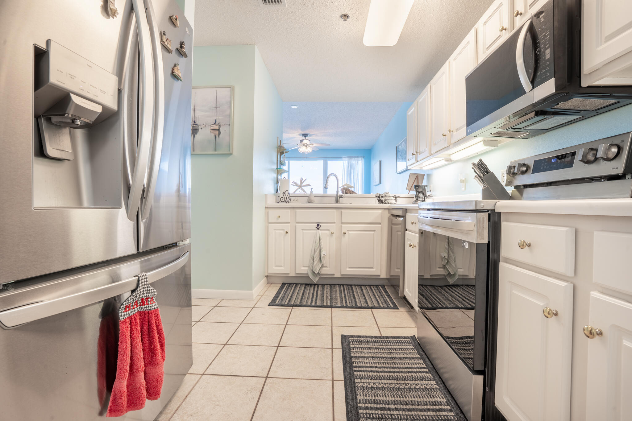 PALM COURT YACHT CLUB - Residential