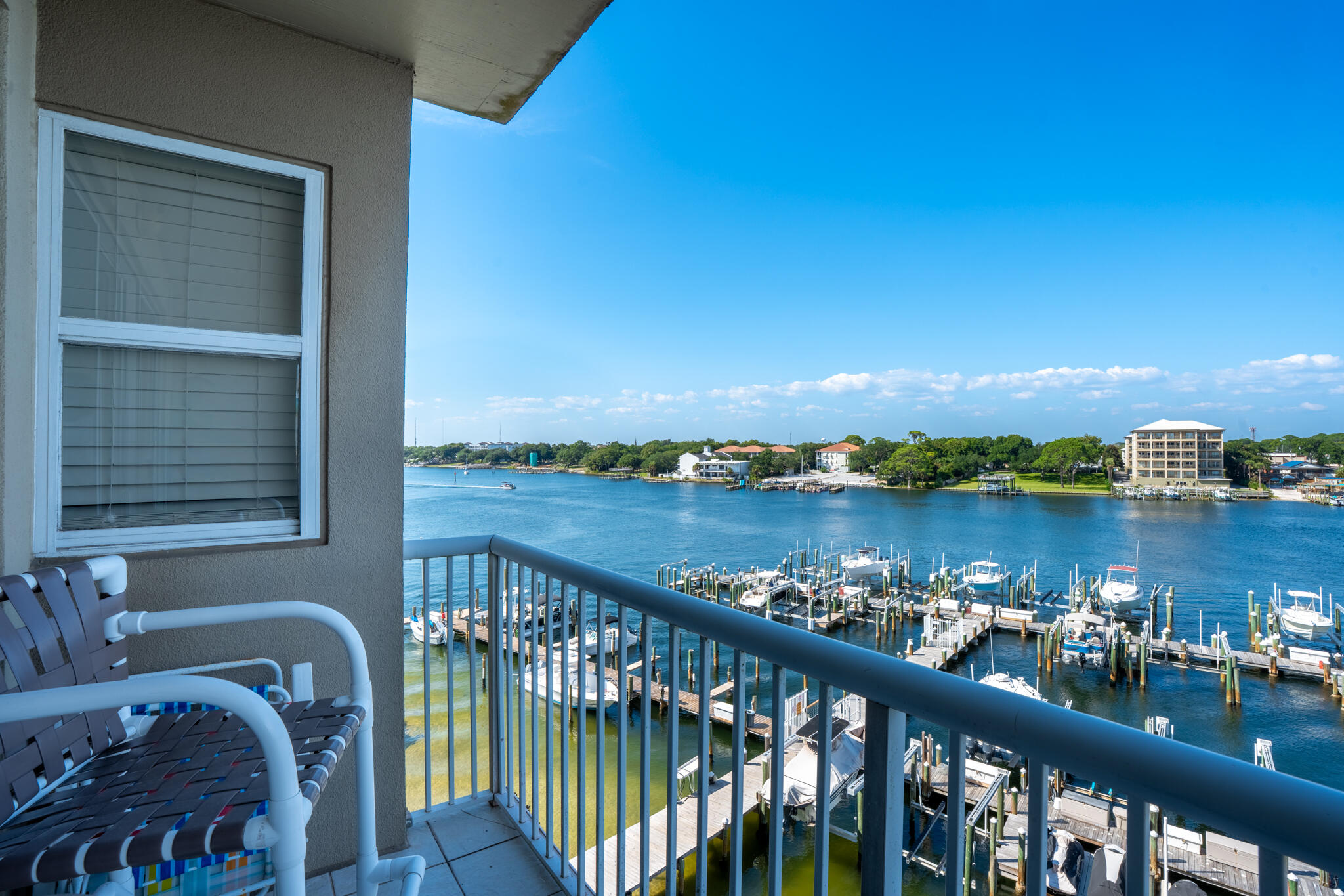 PALM COURT YACHT CLUB - Residential
