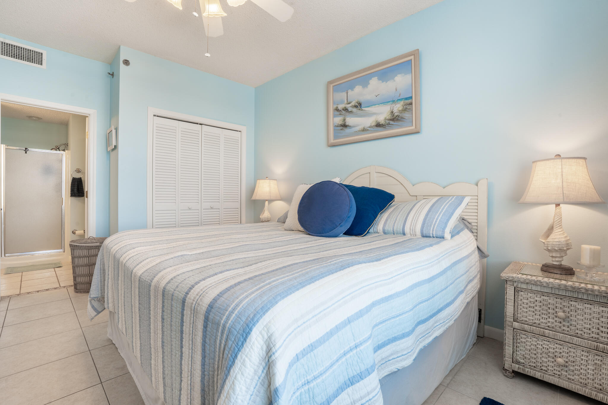 PALM COURT YACHT CLUB - Residential