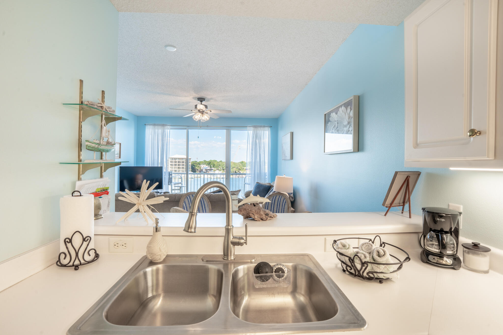 PALM COURT YACHT CLUB - Residential