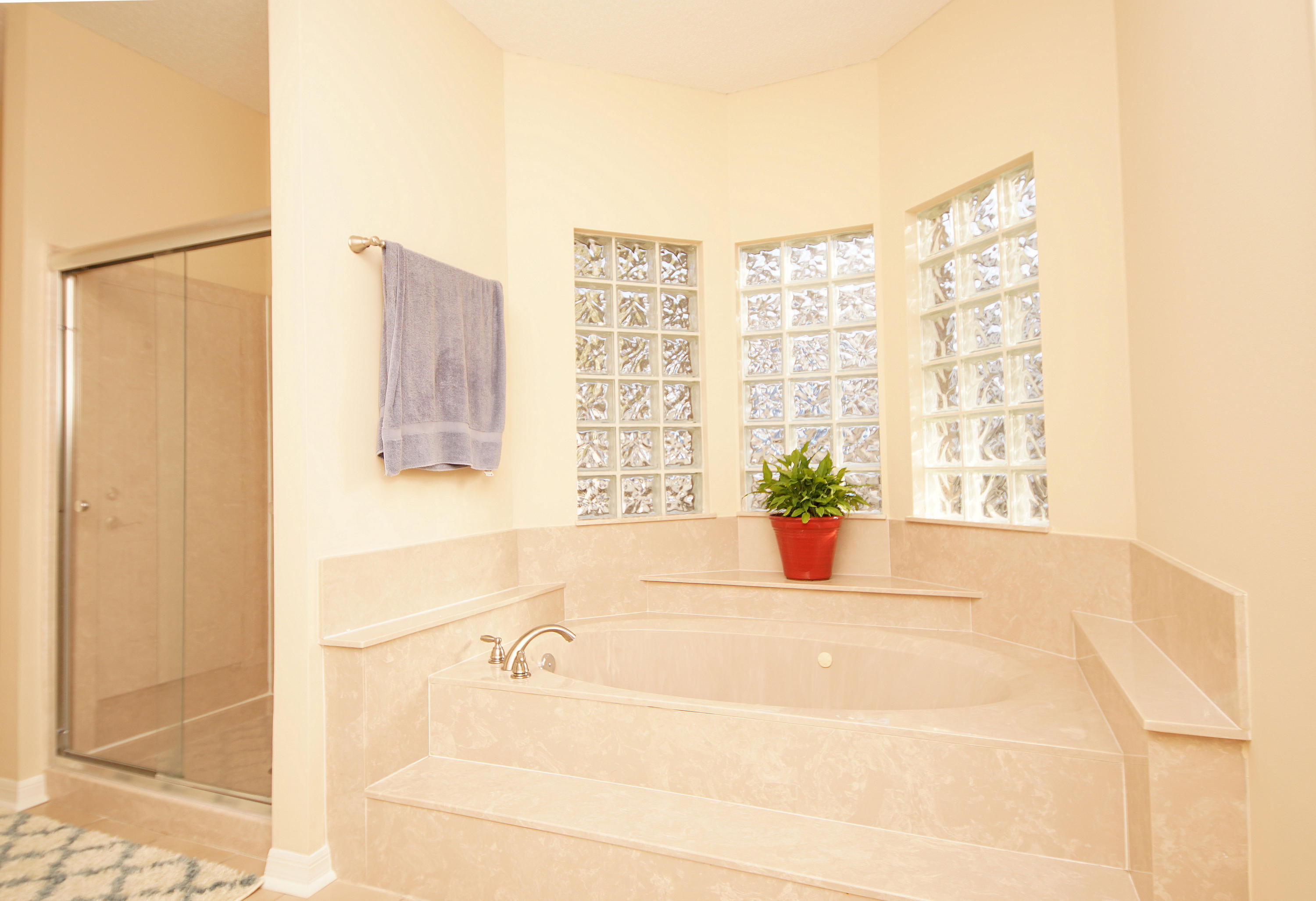 DANA POINTE - Residential