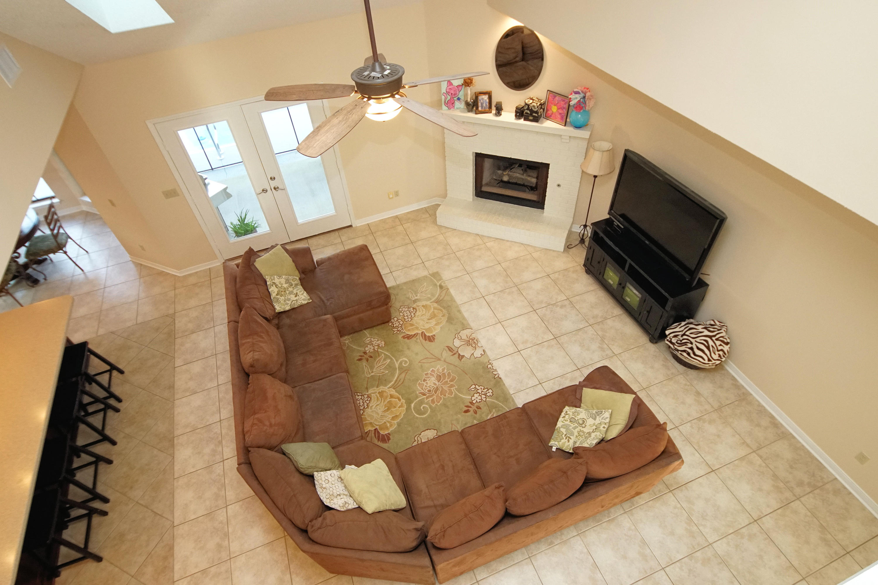 DANA POINTE - Residential