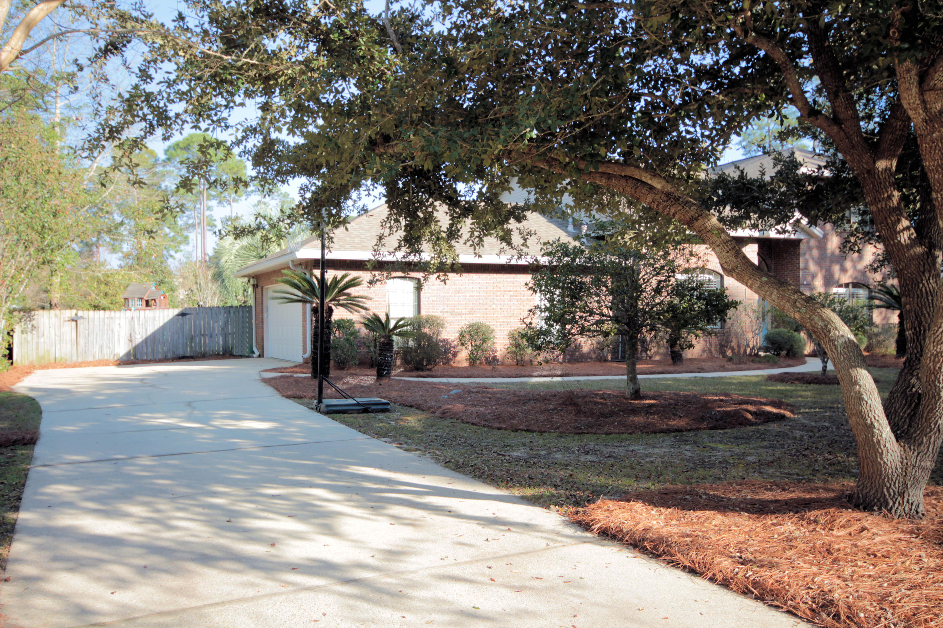 DANA POINTE - Residential