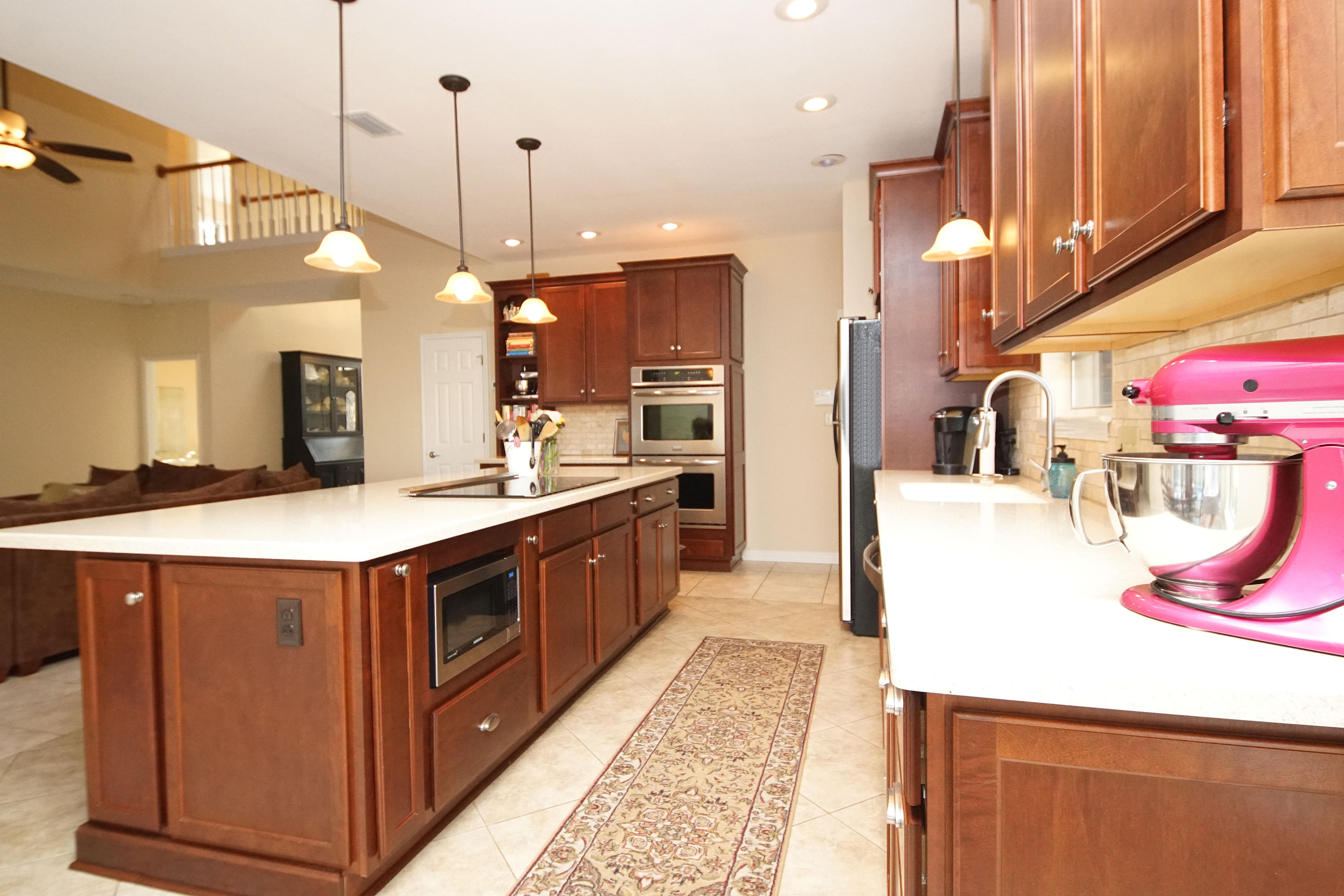 DANA POINTE - Residential