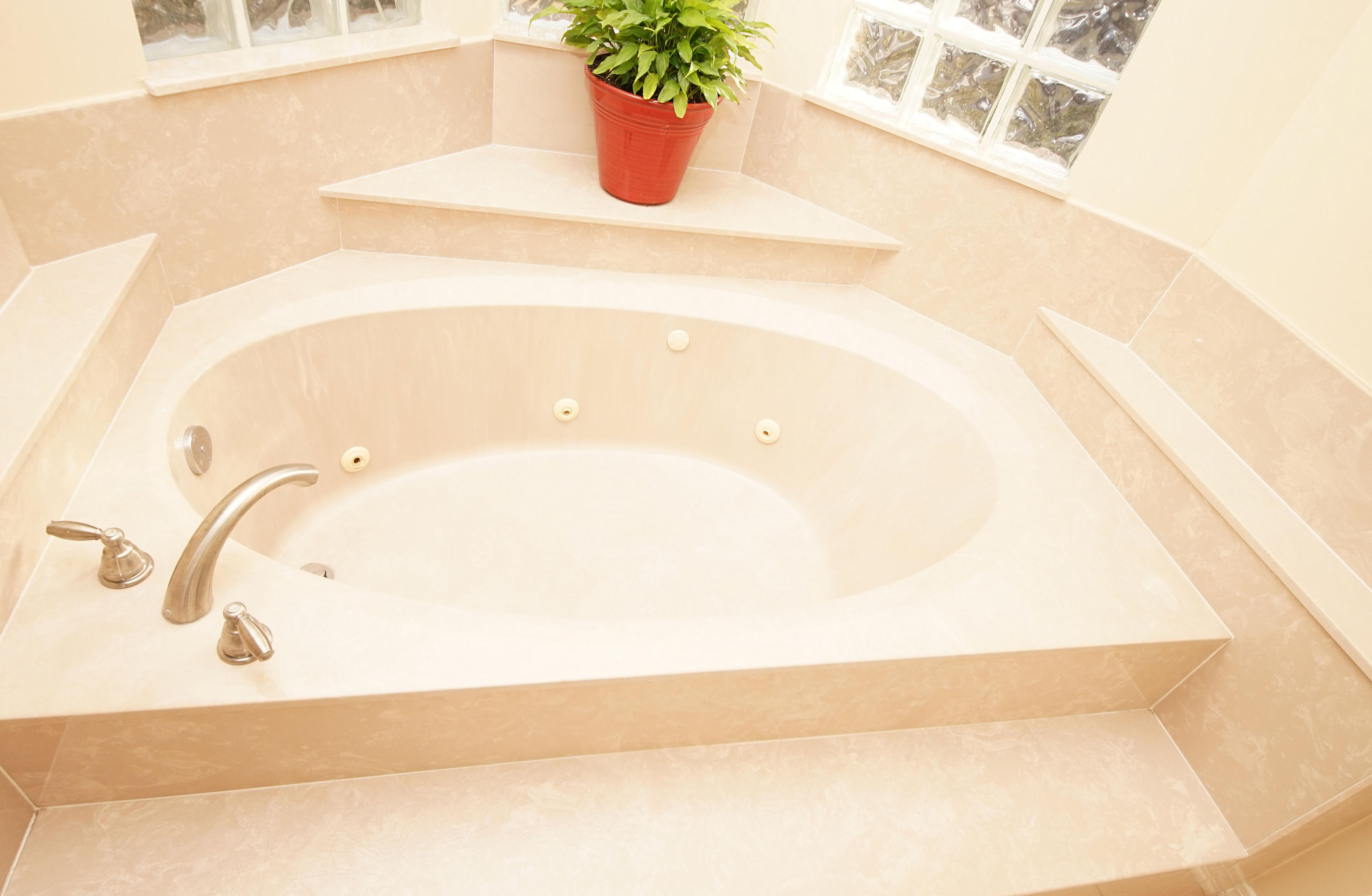 DANA POINTE - Residential