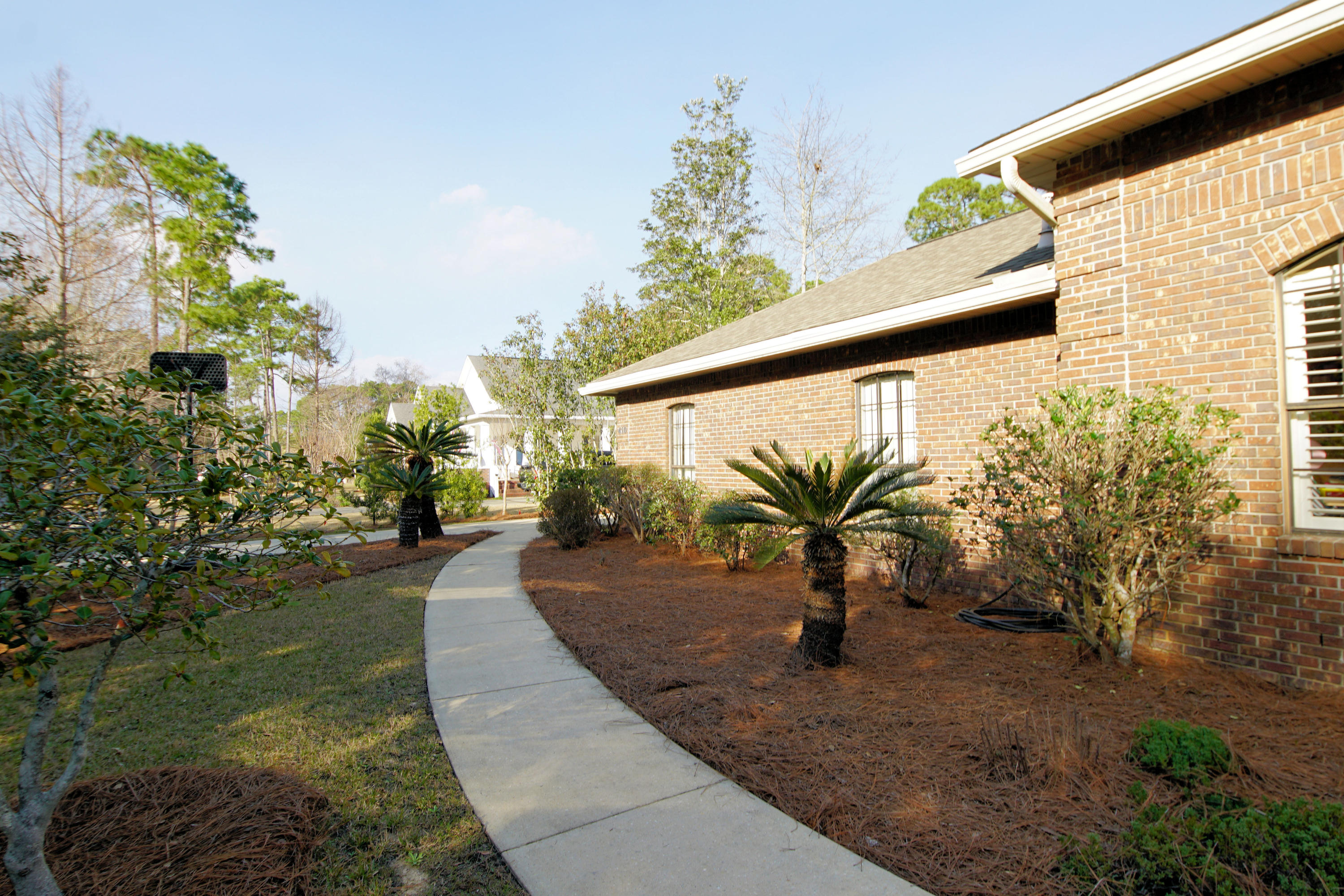 DANA POINTE - Residential