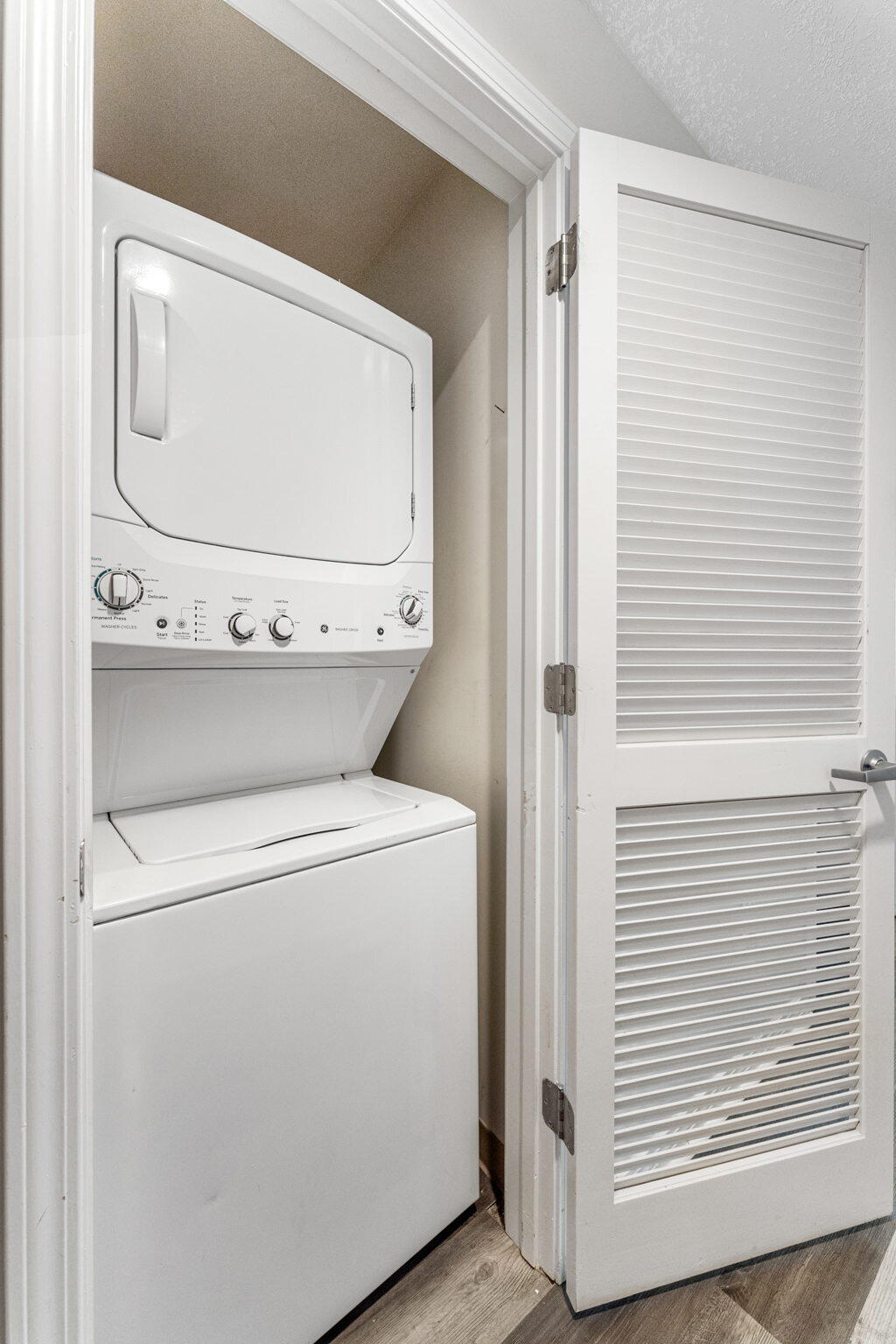 DESTIN WEST BEACH & BAY RESORT-GULFSIDE - Residential