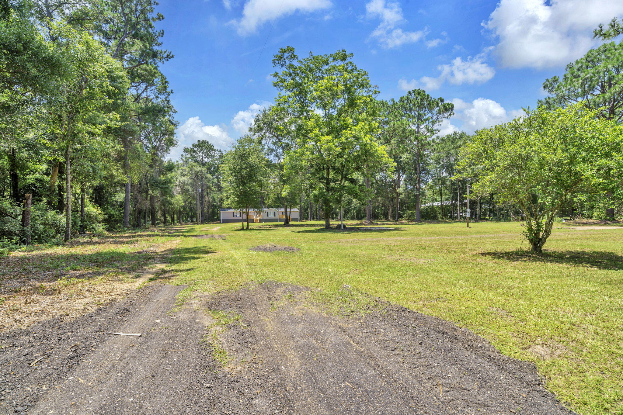 NO RECORDED SUBDIVISION - Residential