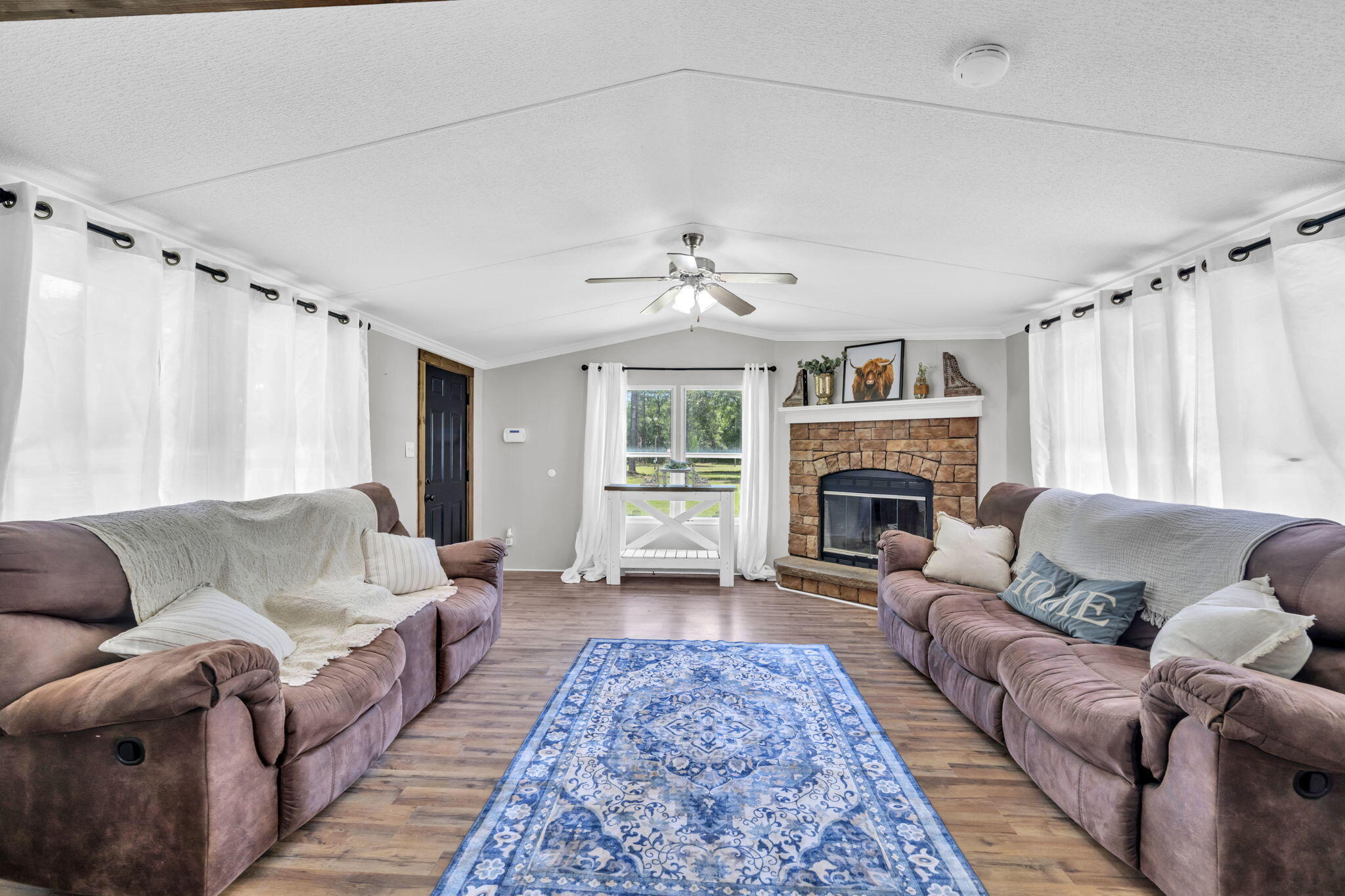 NO RECORDED SUBDIVISION - Residential