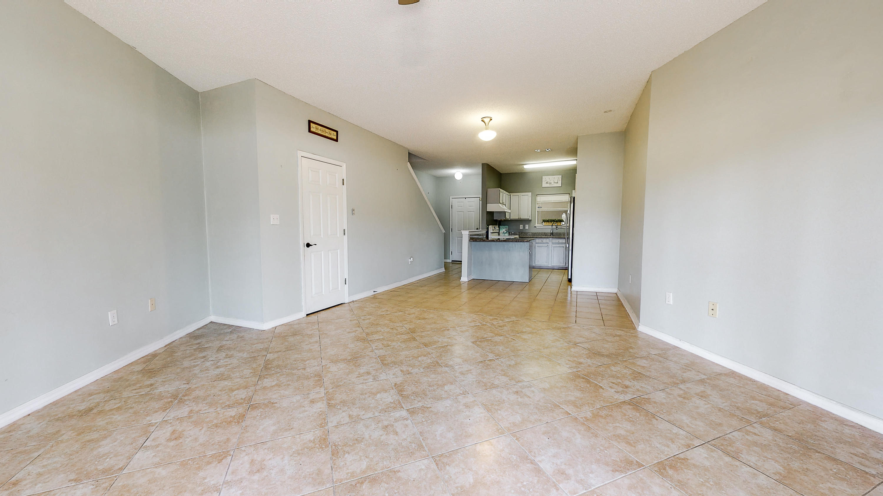 HIDDEN BAY VILLAGE - Residential