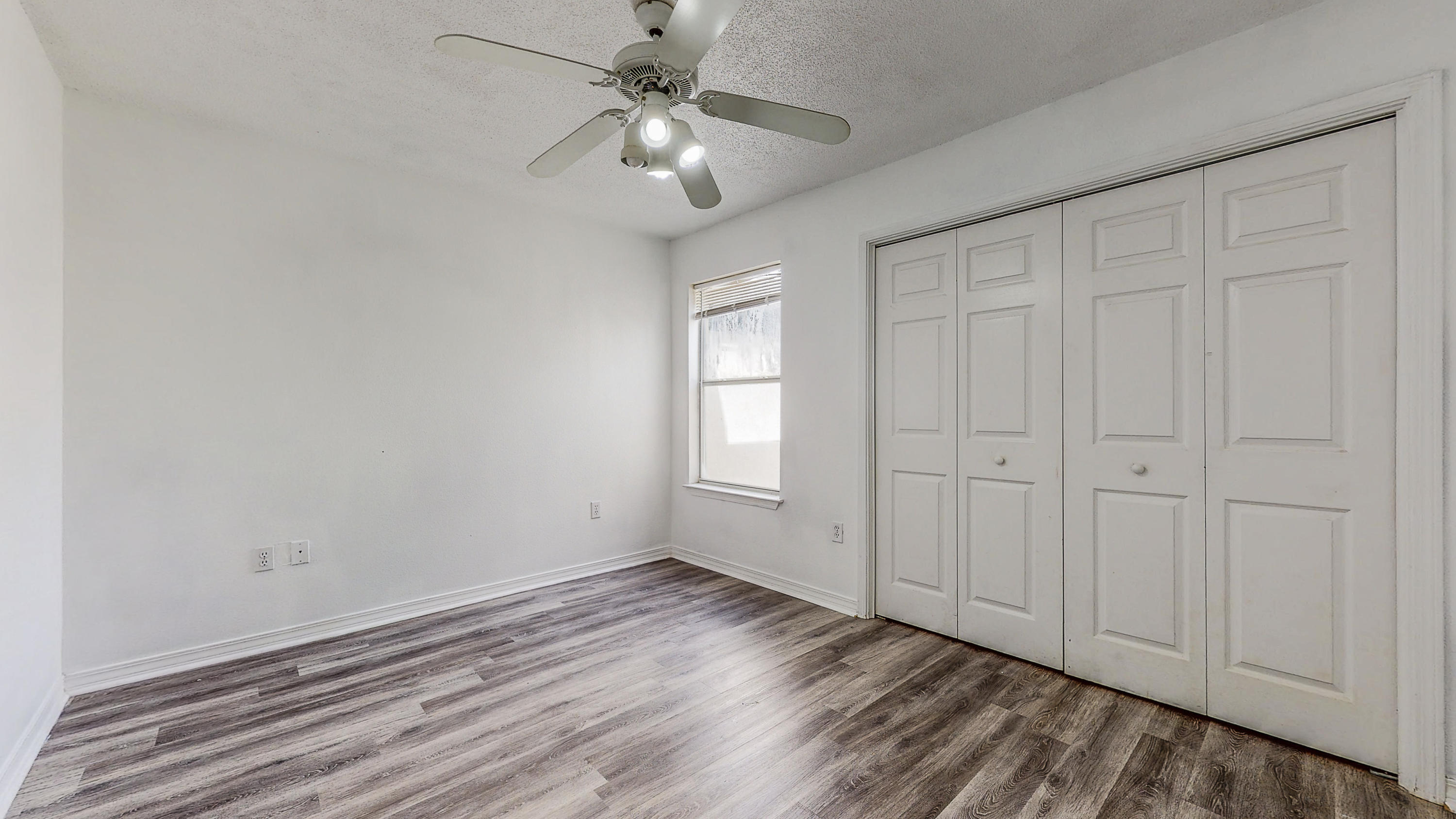 HIDDEN BAY VILLAGE - Residential