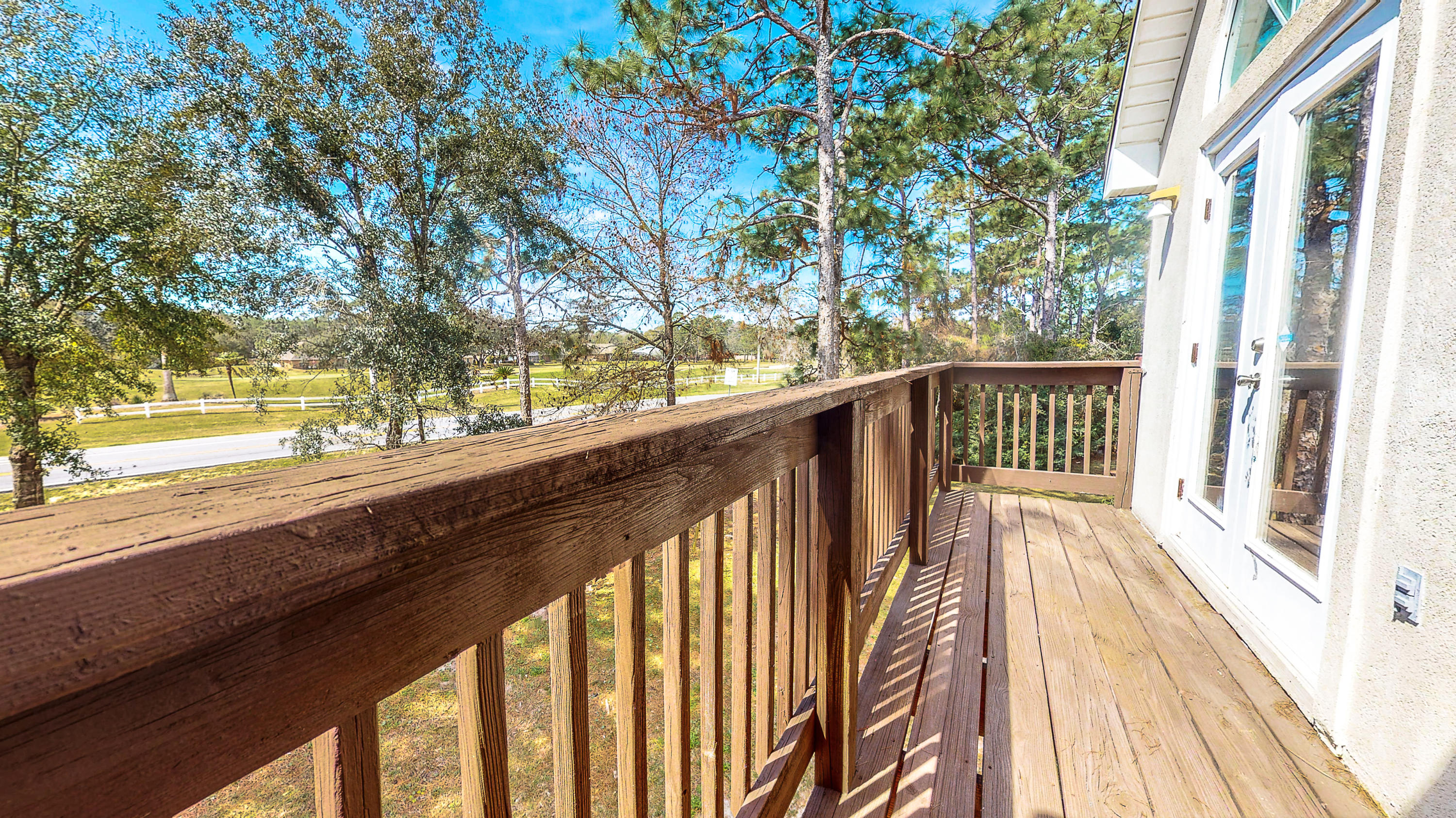 HIDDEN BAY VILLAGE - Residential