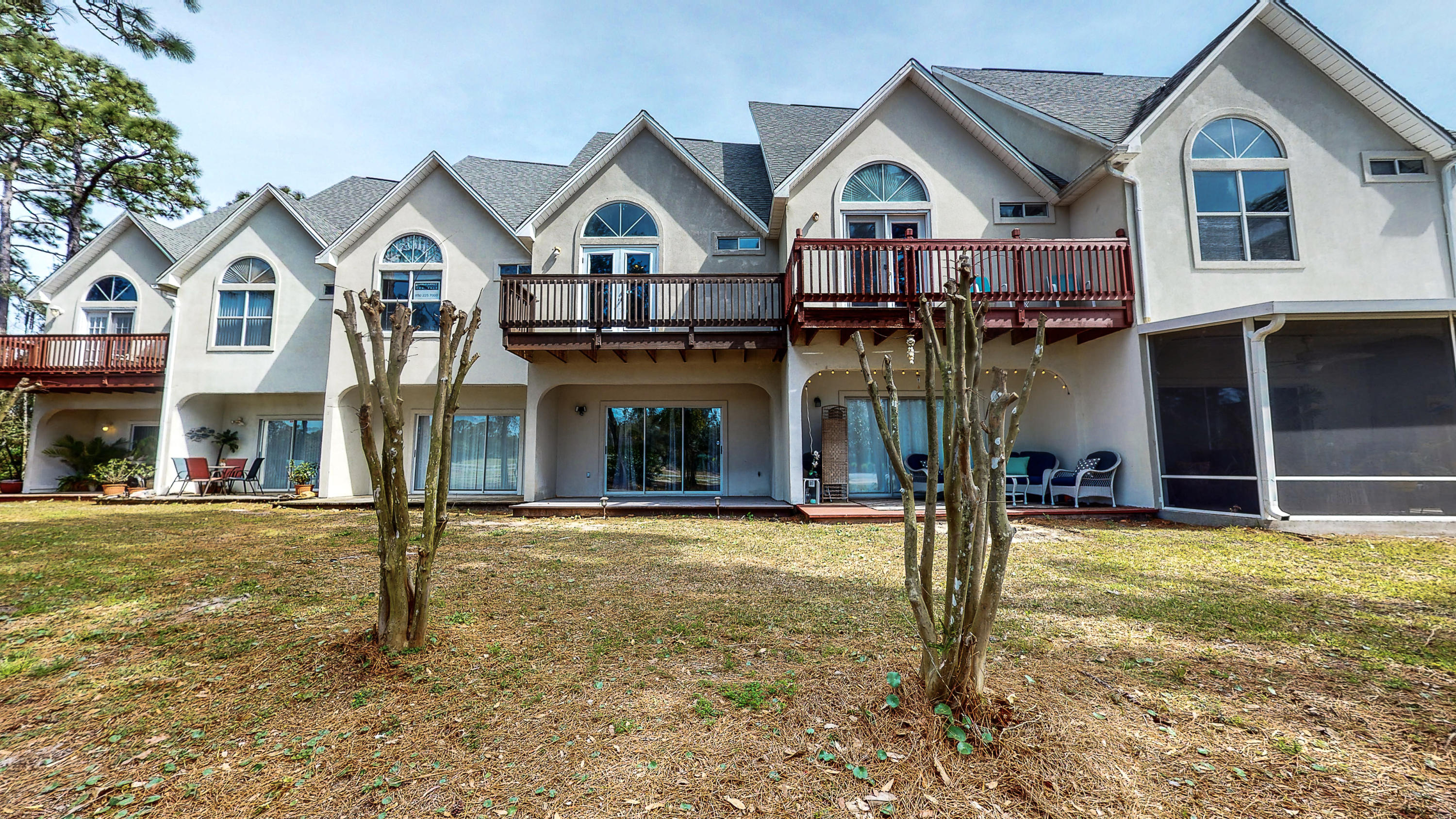 HIDDEN BAY VILLAGE - Residential