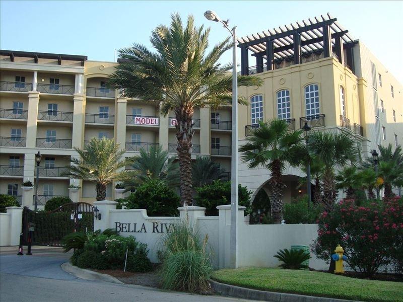 BELLA RIVA - Residential