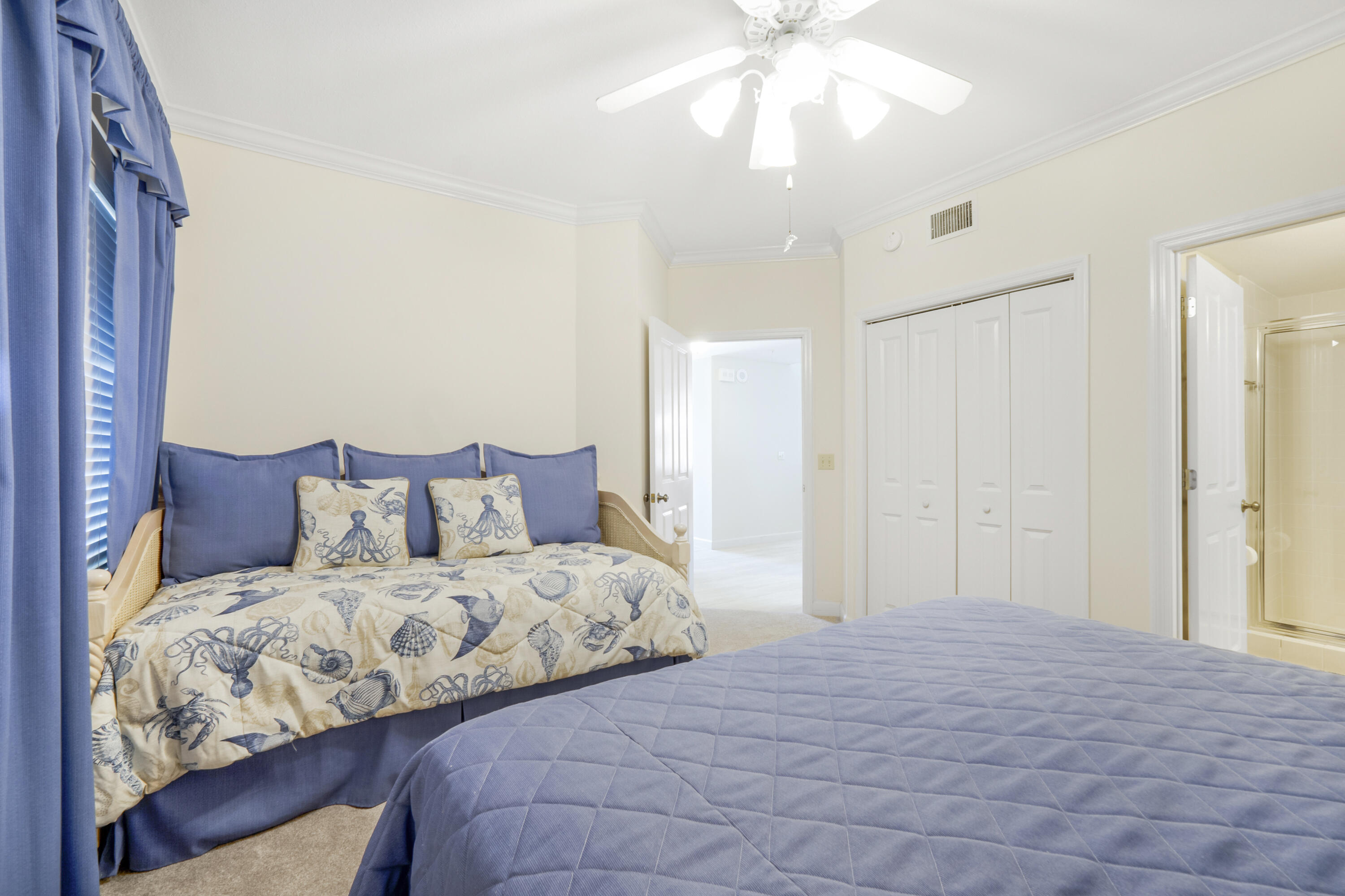 Grande Surf Club Condo - Residential