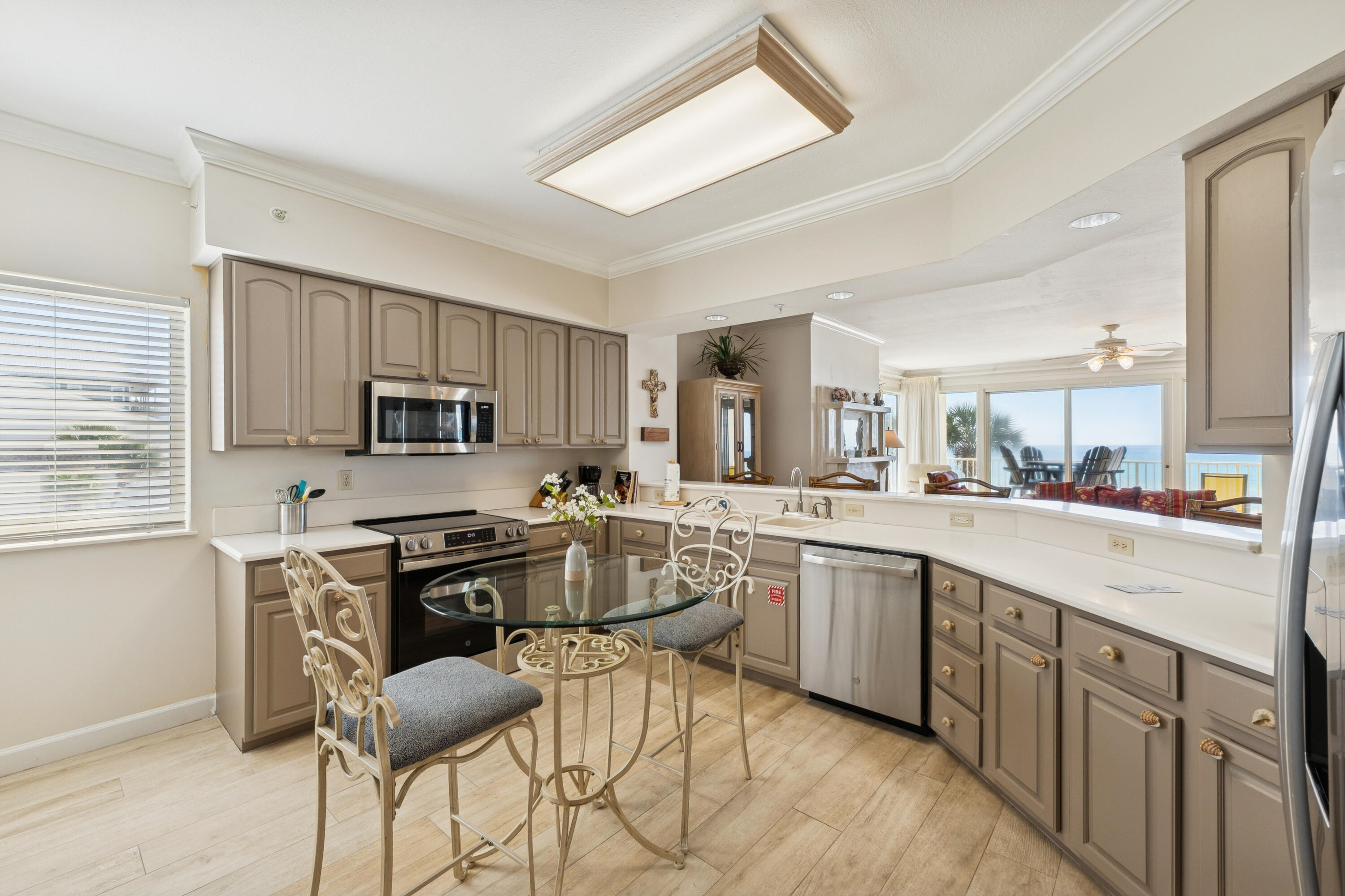 Grande Surf Club Condo - Residential