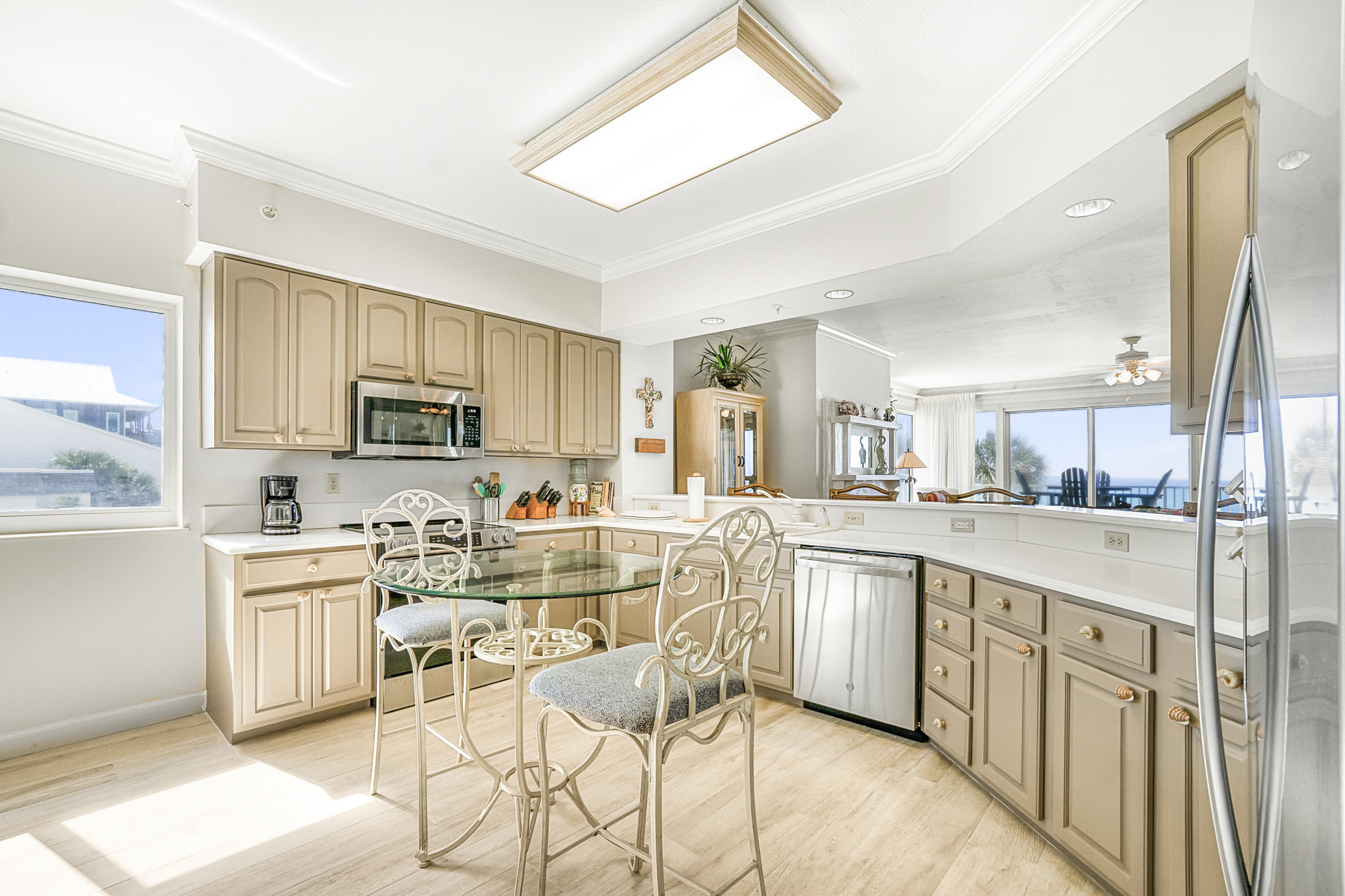 8601 Surf Drive UNIT 1E
