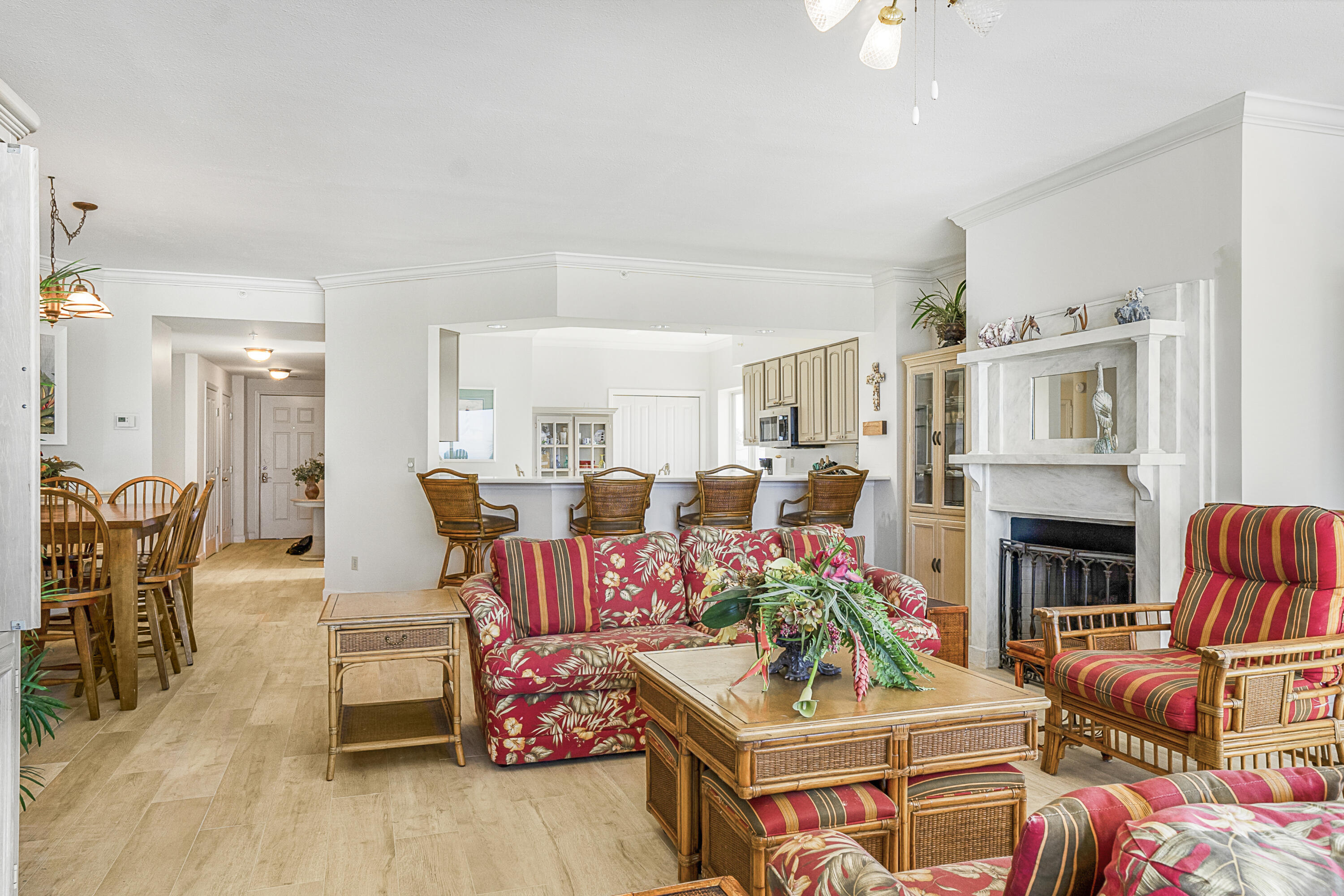 8601 Surf Drive UNIT 1E