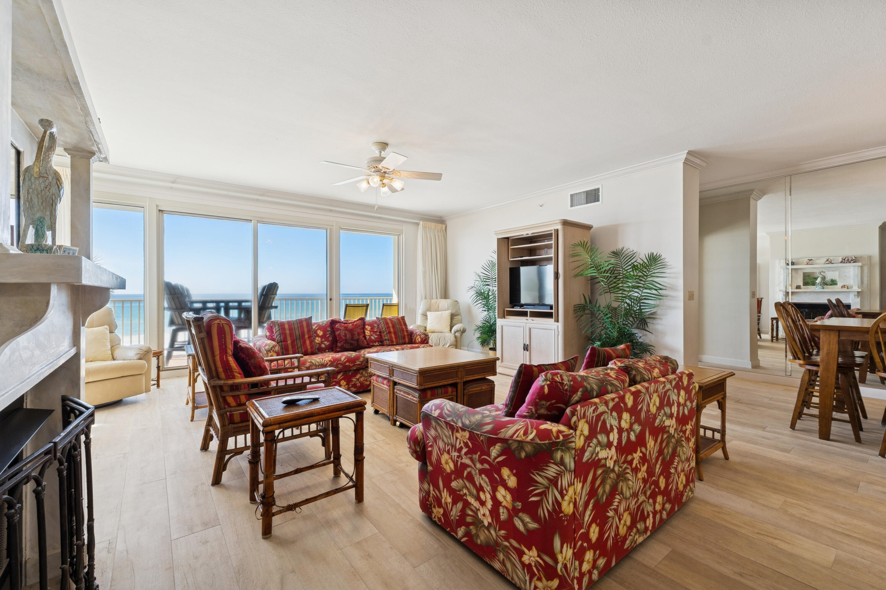 Grande Surf Club Condo - Residential