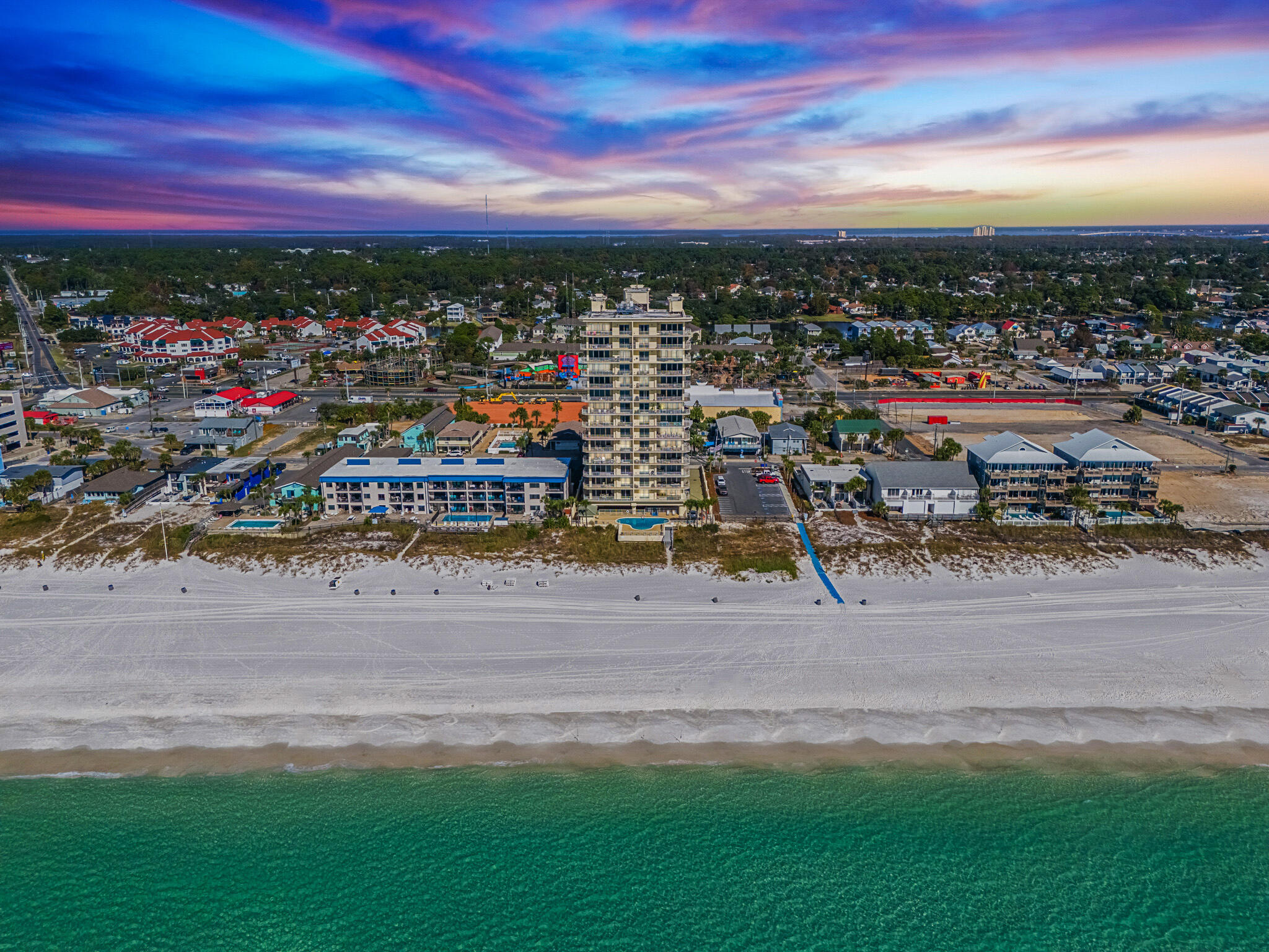 Grande Surf Club Condo - Residential