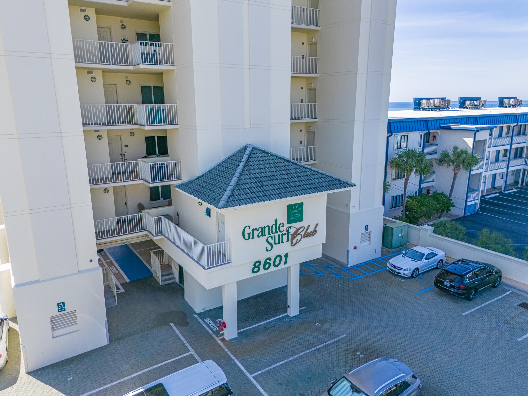 Grande Surf Club Condo - Residential