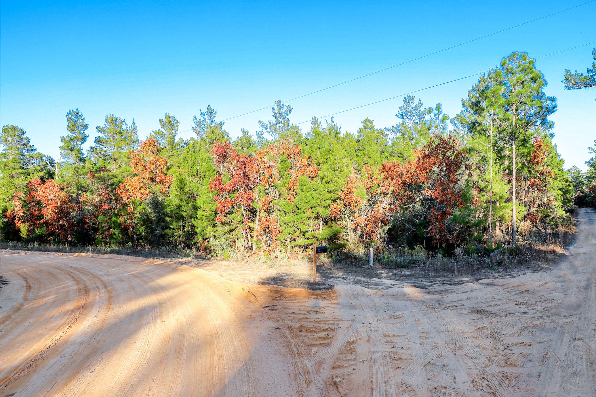 OAKWOOD HILLS UNIT IV - Land