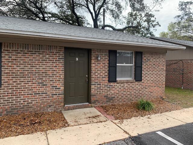 Single story 2 bedroom, 1 bath apartment. Washer/dryer hookups inside. Separate dining/living areas. Owner will allow cats only (no dogs), with a non-refundable pet fee. Available 4/1/22. All Coastal Realty Services residents are enrolled in the Resident Benefits Package (RBP) which includes renters insurance, HVAC air filter delivery (for applicable properties) and our best-in-class resident rewards program, and much more!