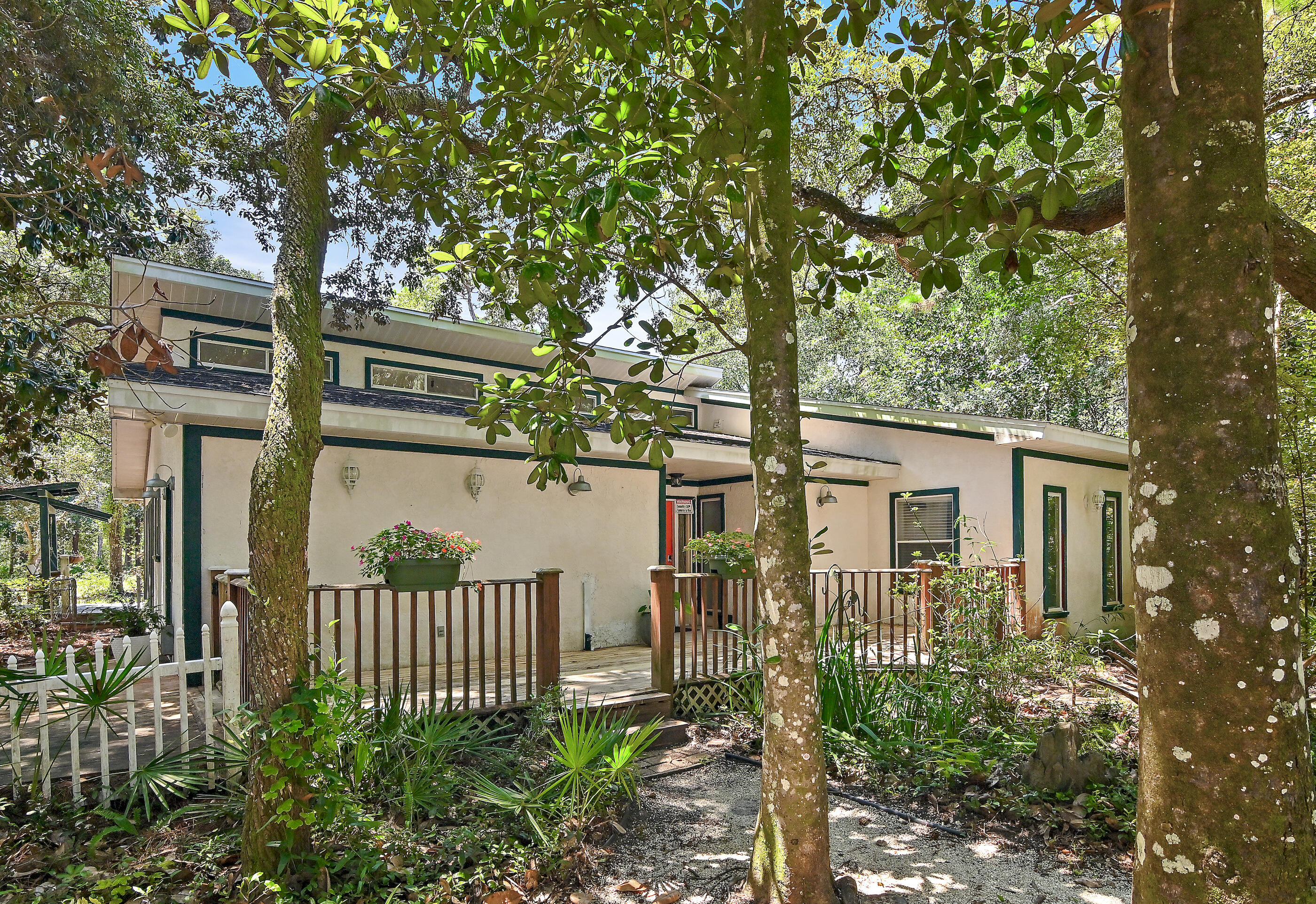 EDEN BAY ESTATES - Residential