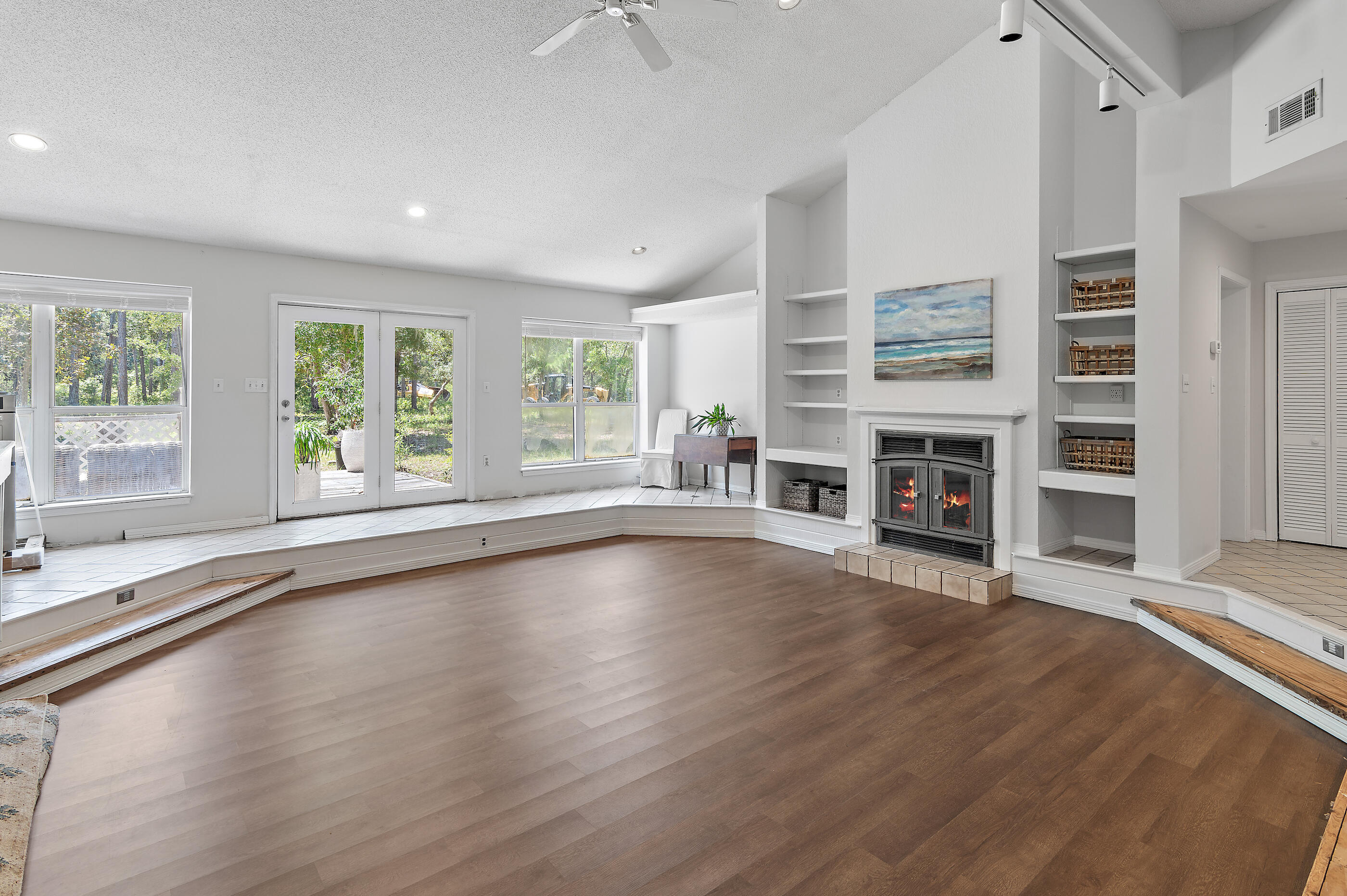 EDEN BAY ESTATES - Residential