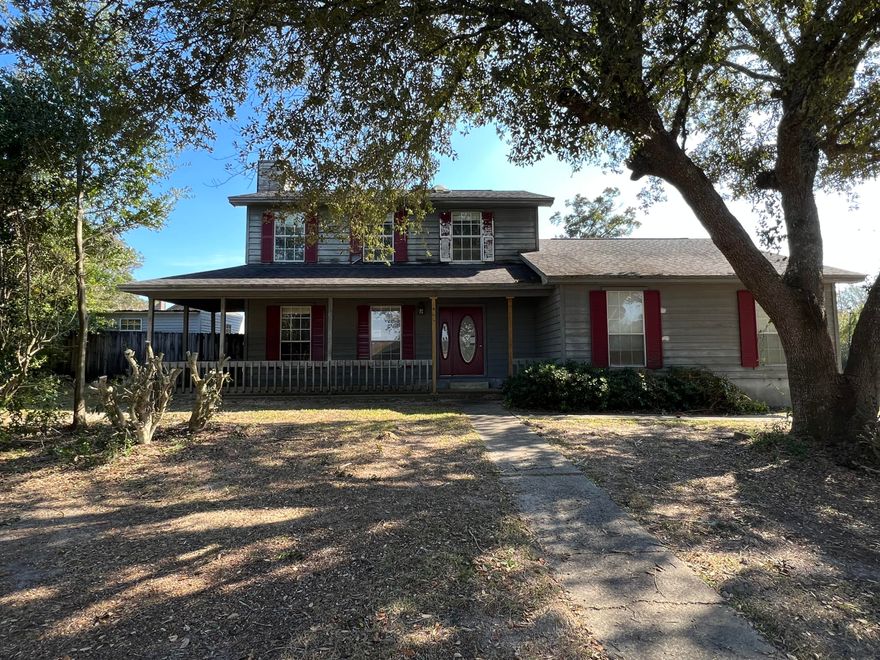 Conveniently located in the bustling Pine Forest area and close to interstate, shopping, businesses and more, this  2 story 3 bedroom 2 and 1/2 bath REO home is waiting for new owners! Located on a a corner lot, this 1988 home has privacy fenced back yard, all wood siding and side entry 2 car garage. All bedrooms are upstairs with 1/2 bath down stairs. Home needs work and will not qualify for financing in current condition. Home is being sold online via auction only. Seller's asking price is $239900.