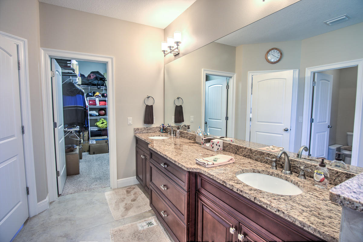 COLONY CLUB HARBOUR PH 1 - Residential