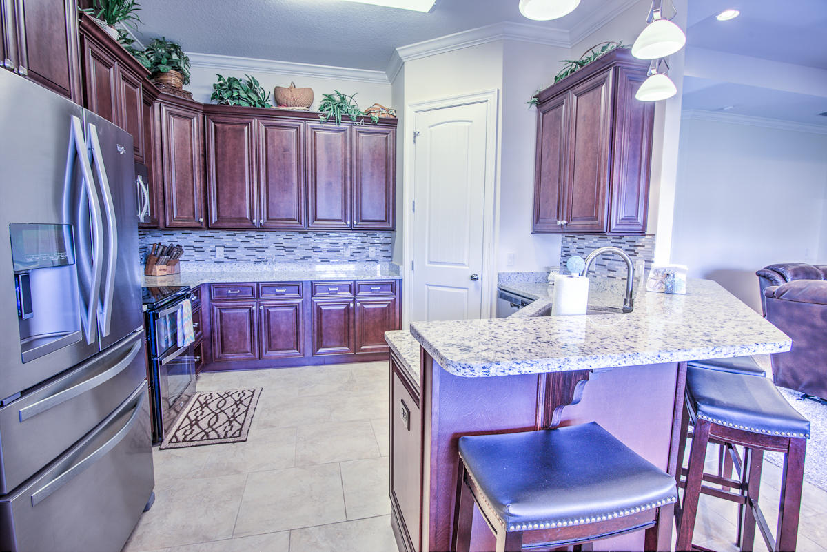 COLONY CLUB HARBOUR PH 1 - Residential