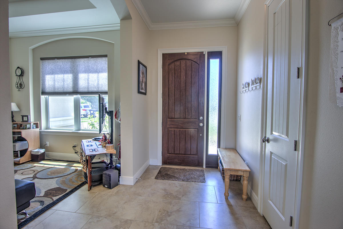 COLONY CLUB HARBOUR PH 1 - Residential