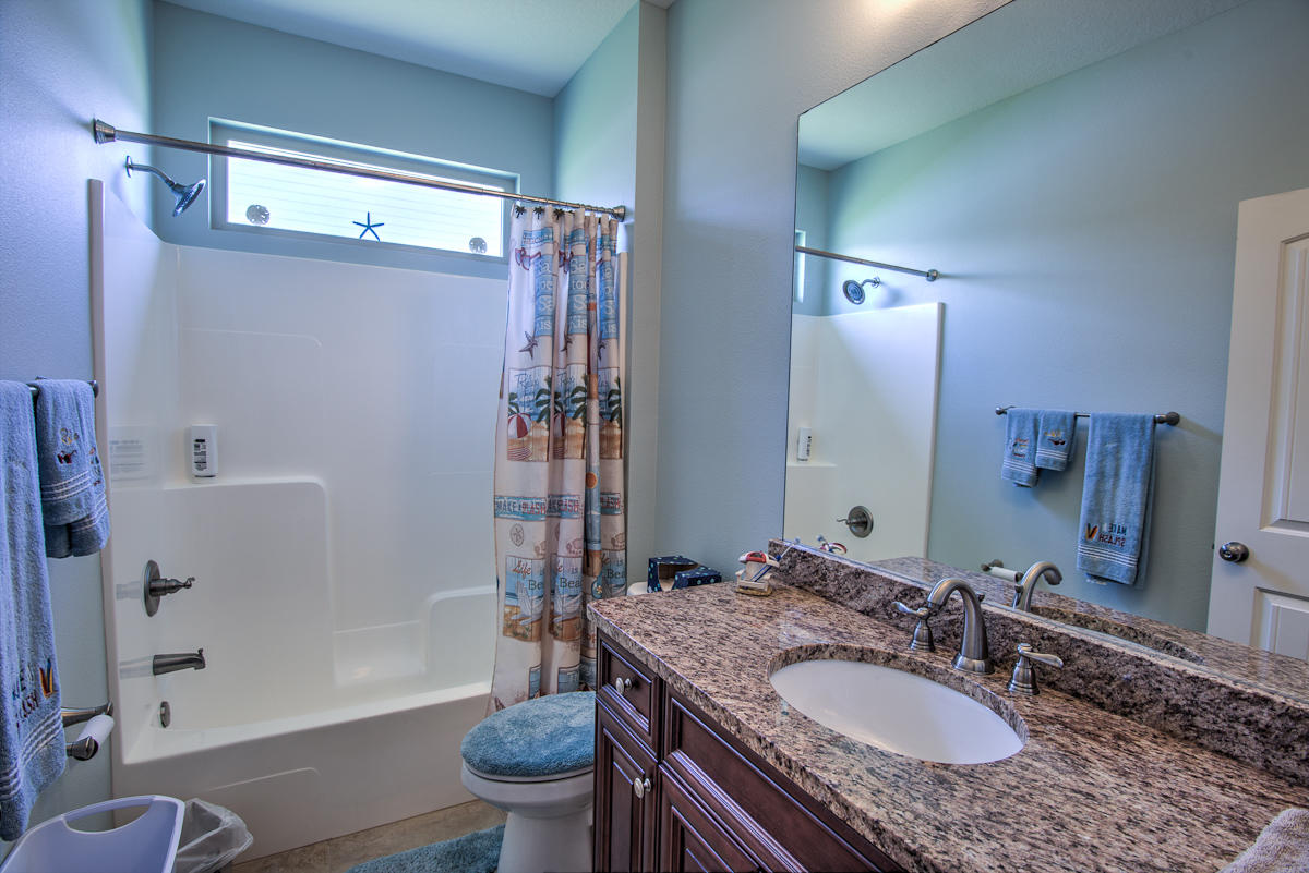 COLONY CLUB HARBOUR PH 1 - Residential