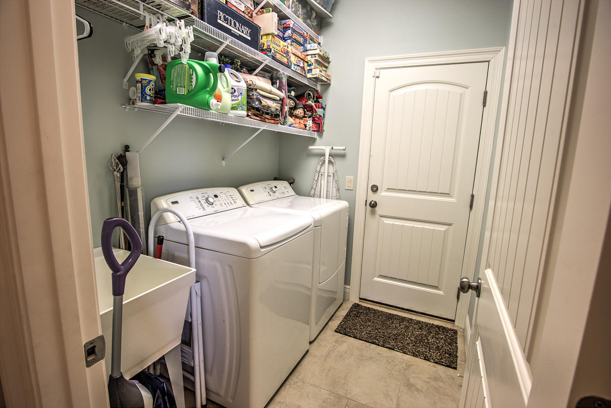 COLONY CLUB HARBOUR PH 1 - Residential