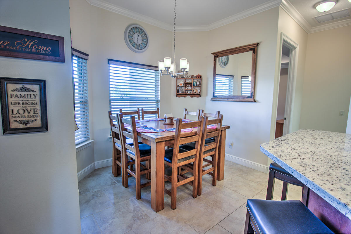 COLONY CLUB HARBOUR PH 1 - Residential