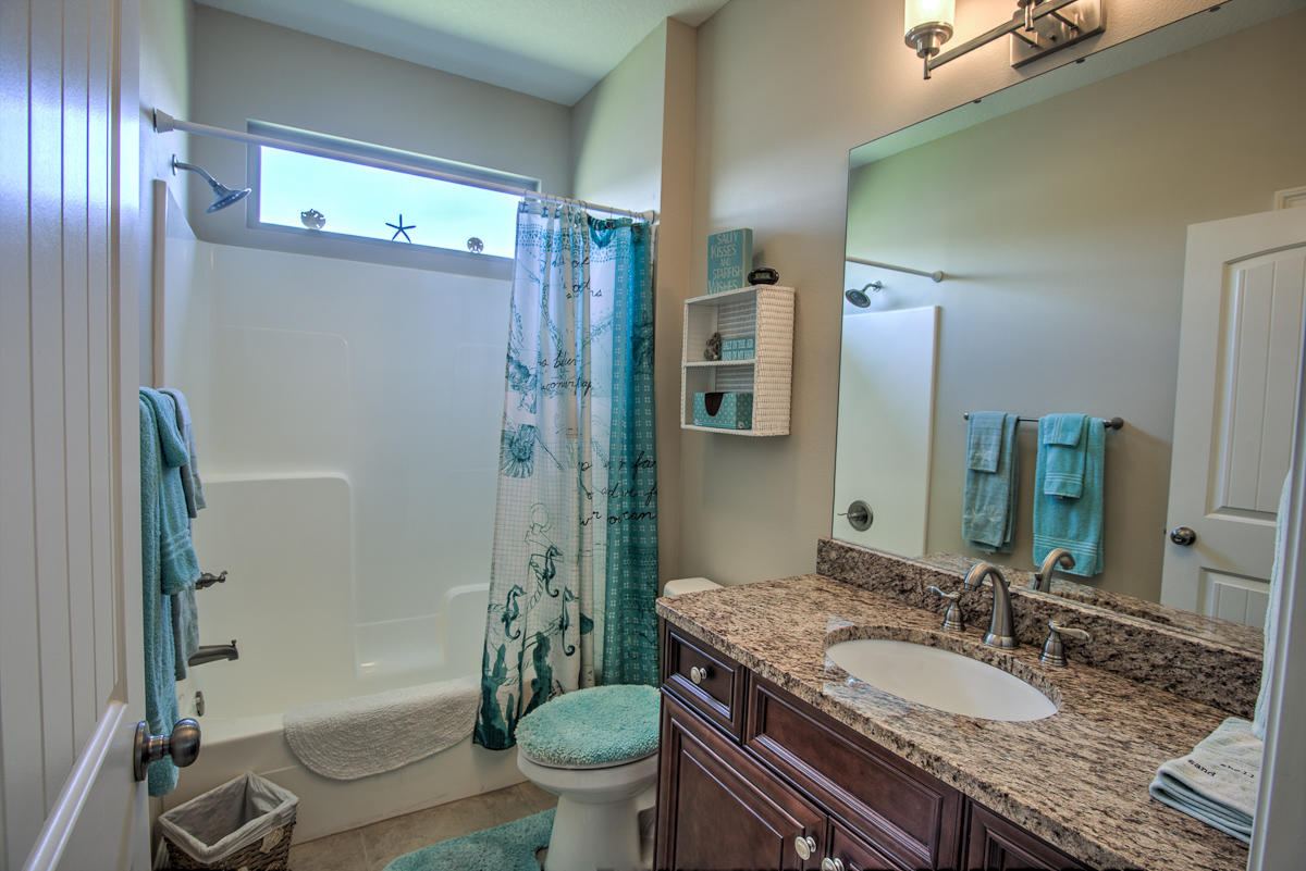 COLONY CLUB HARBOUR PH 1 - Residential