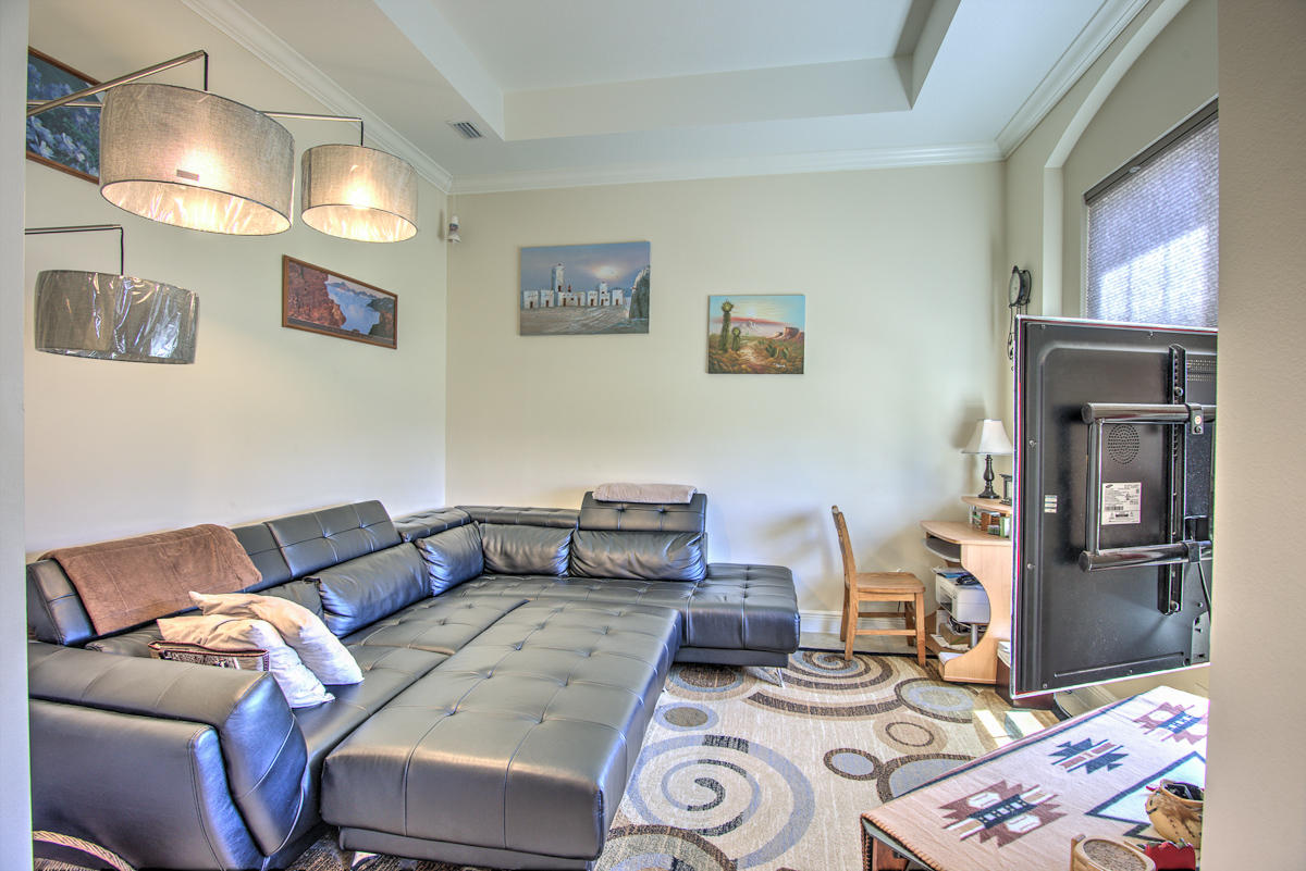 COLONY CLUB HARBOUR PH 1 - Residential