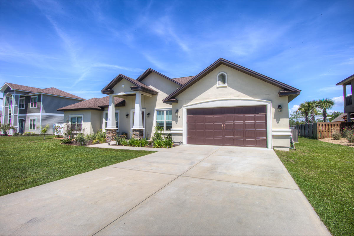 COLONY CLUB HARBOUR PH 1 - Residential