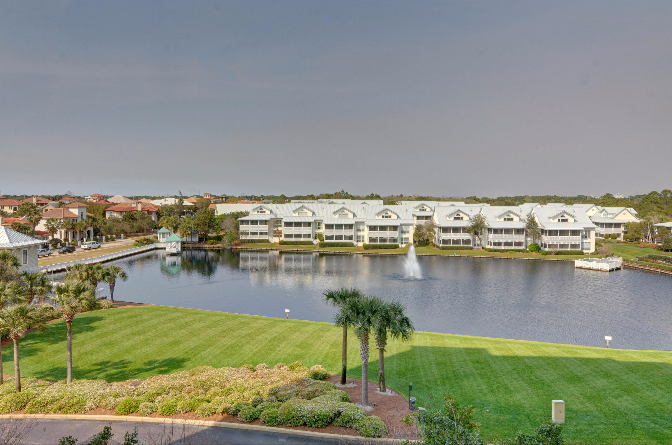 HIDDEN DUNES GRAND VILLAS - Residential