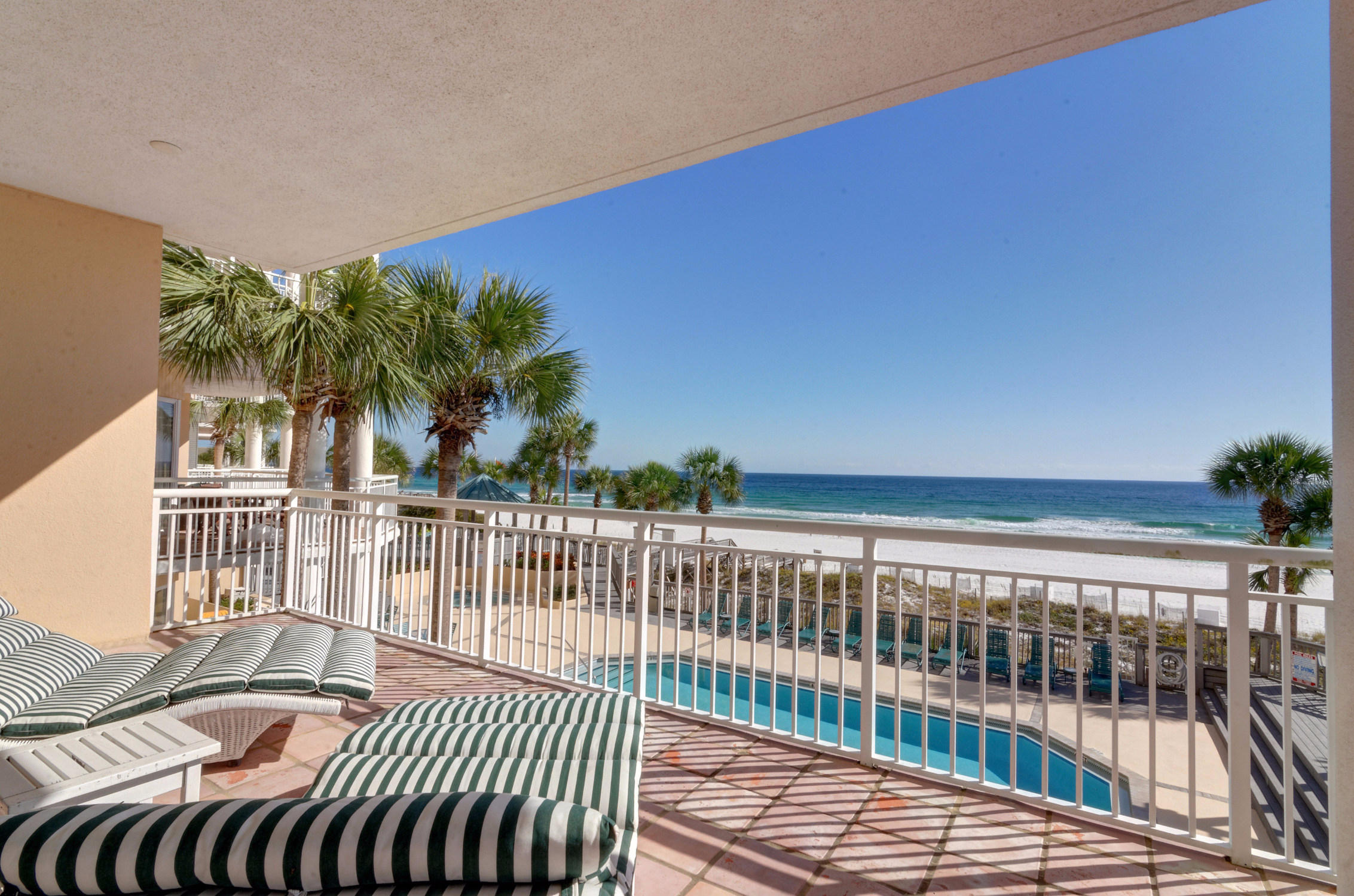 HIDDEN DUNES GRAND VILLAS - Residential