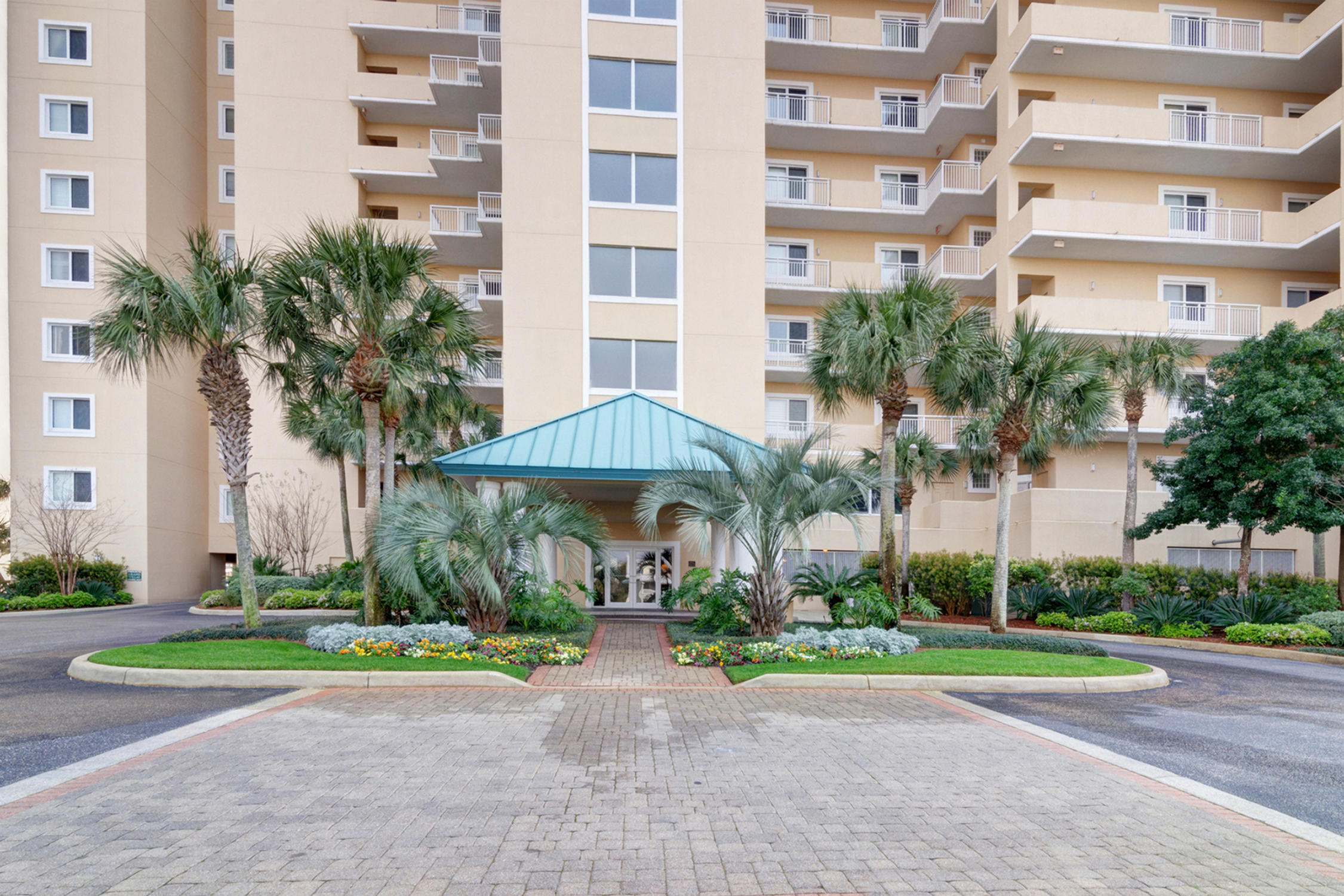 HIDDEN DUNES GRAND VILLAS - Residential