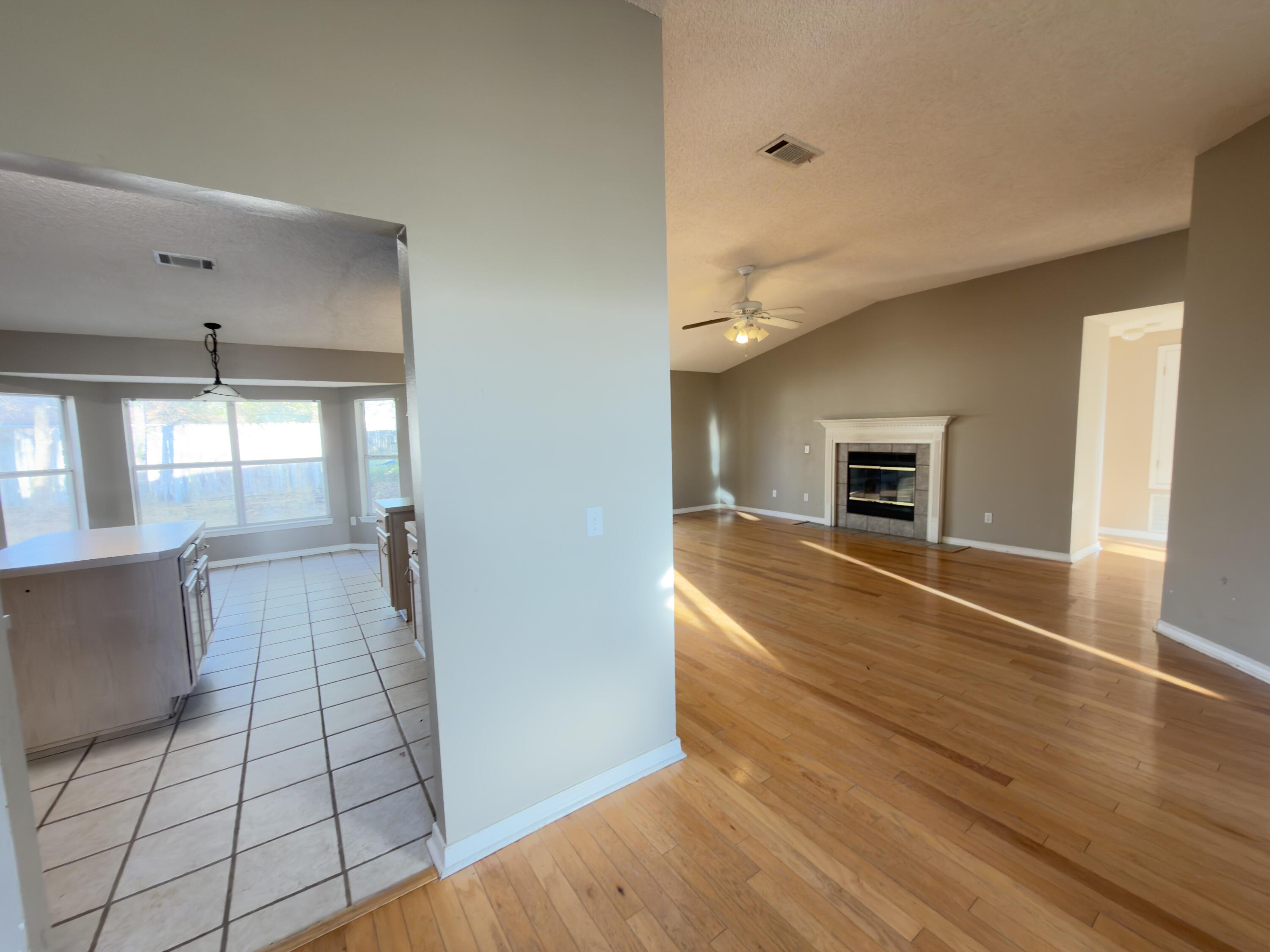 NORTHVIEW ESTATES 7TH ADDN - Residential