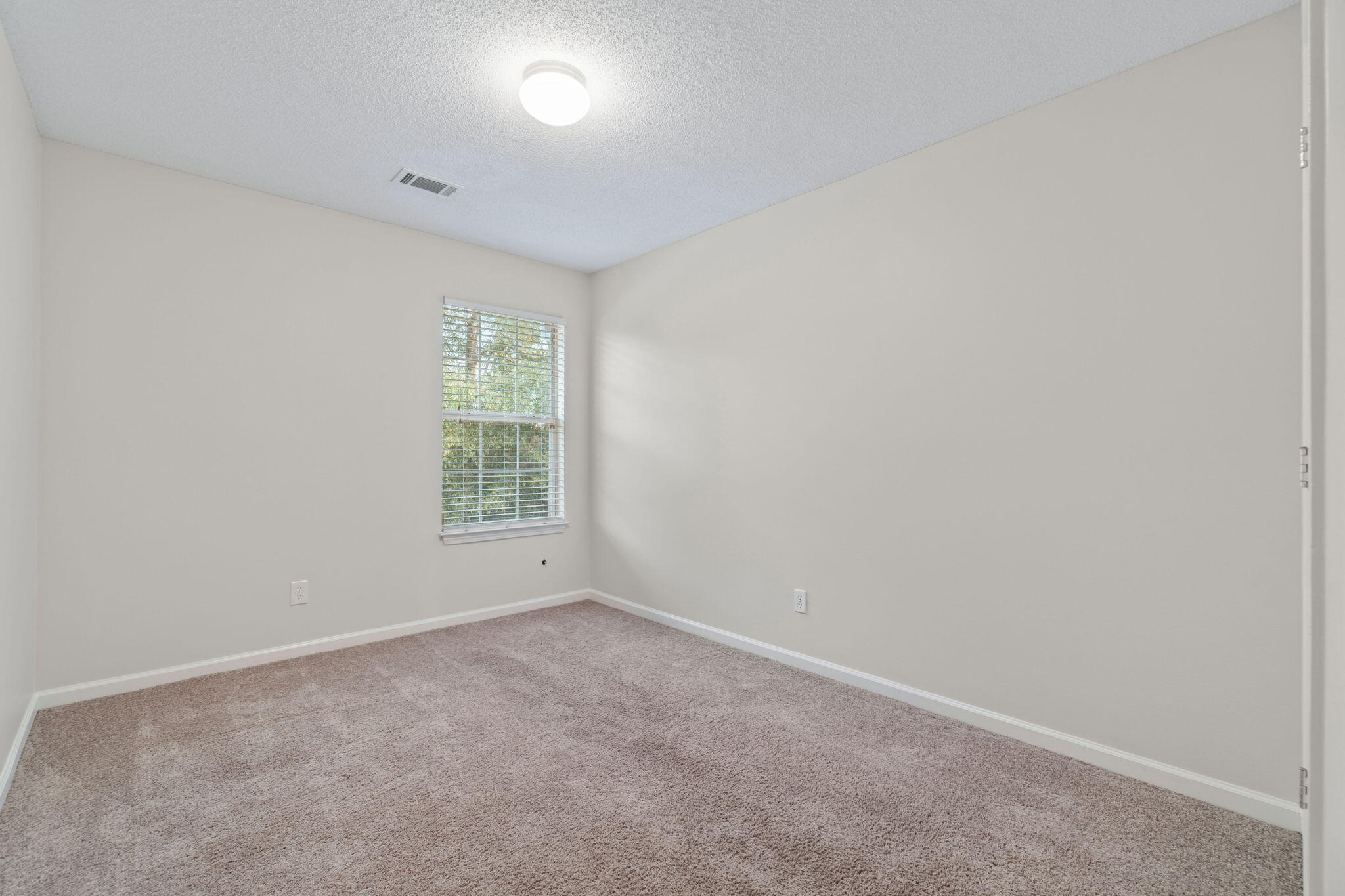 ROLLING PINES - Residential Lease