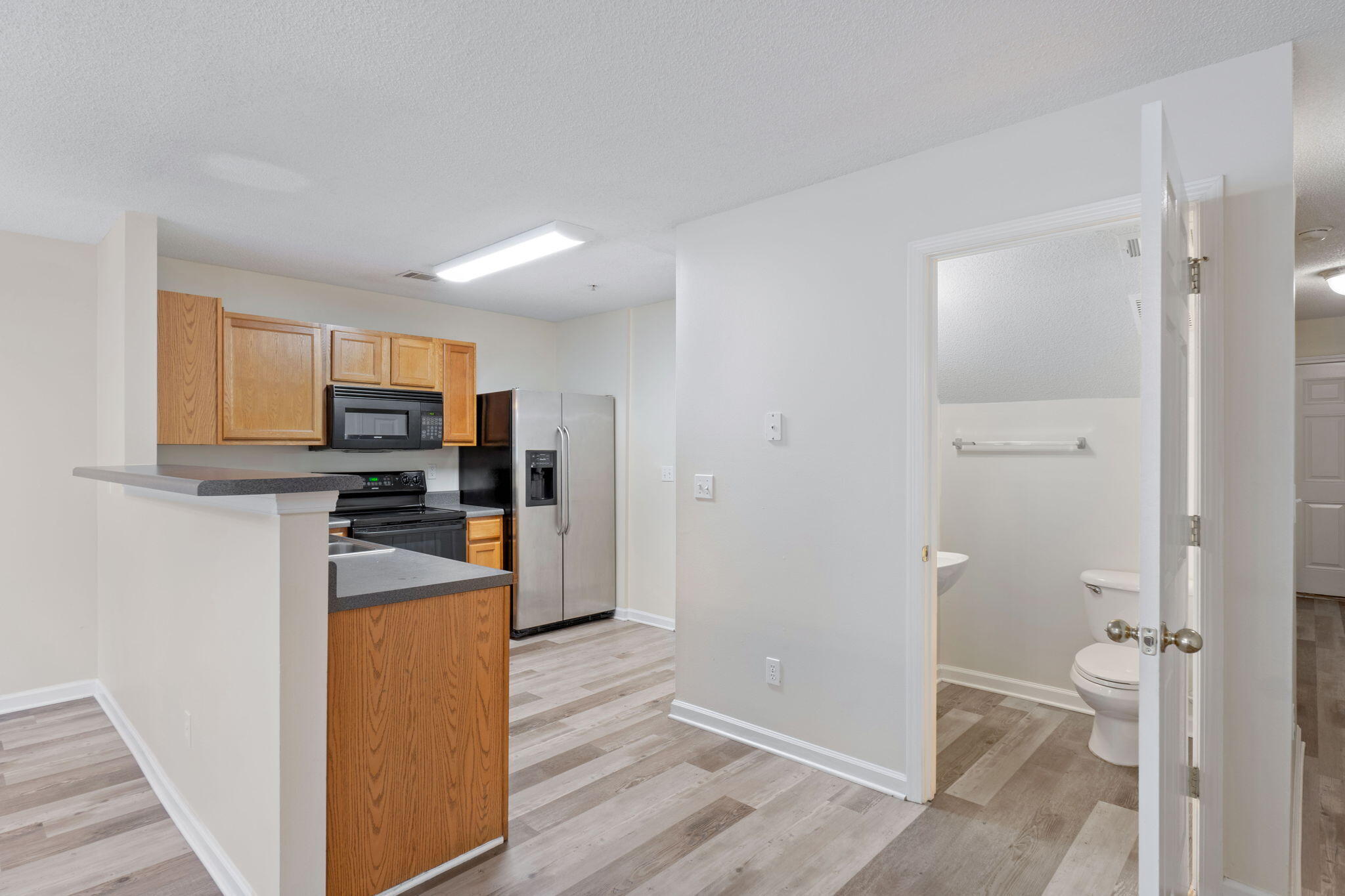 ROLLING PINES - Residential Lease