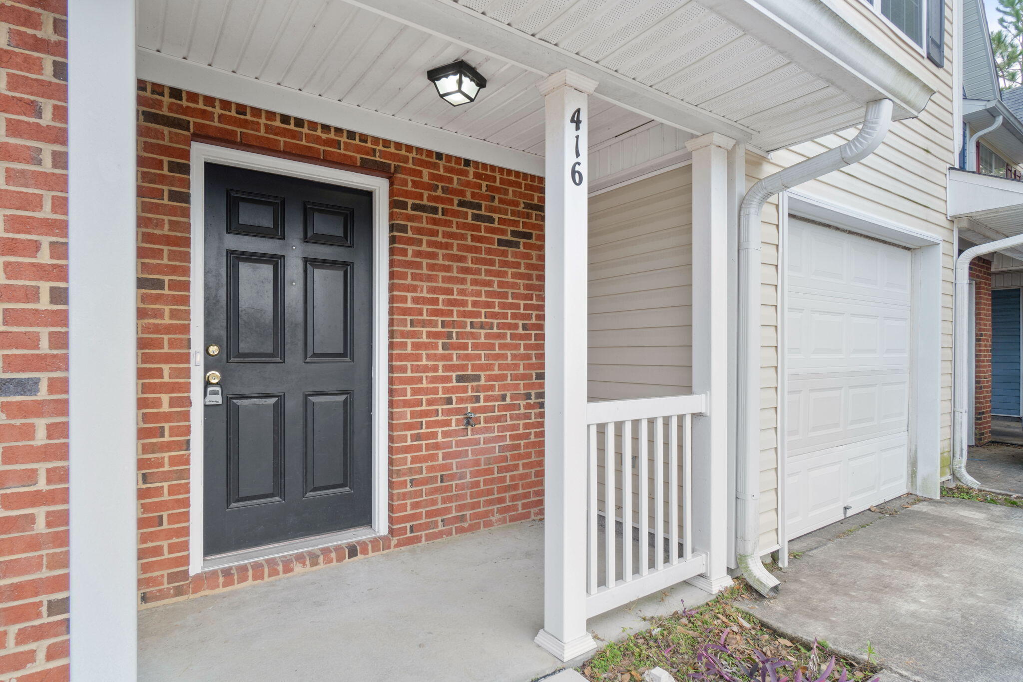 ROLLING PINES - Residential Lease