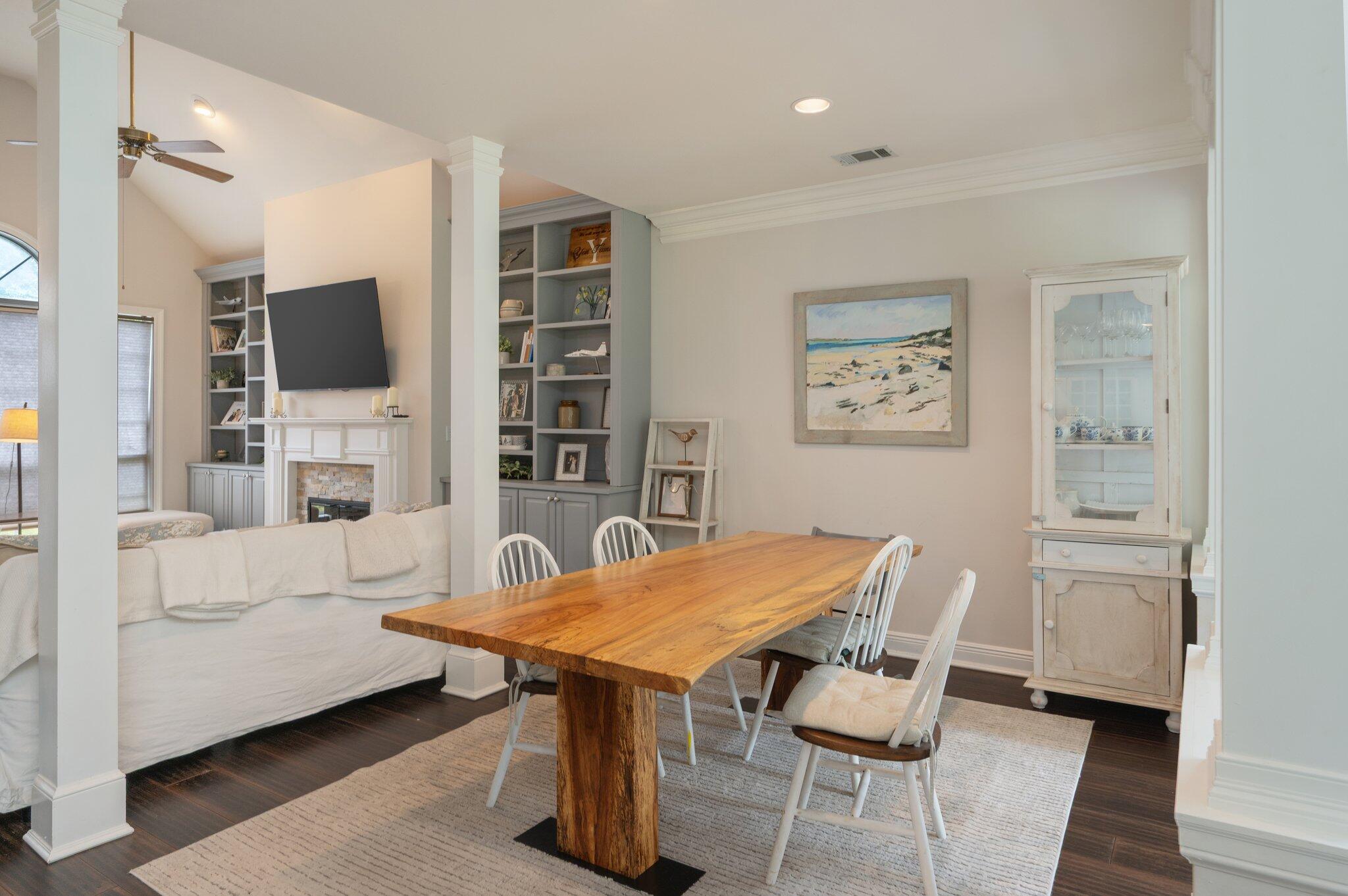 TURNBERRY PLACE - Residential