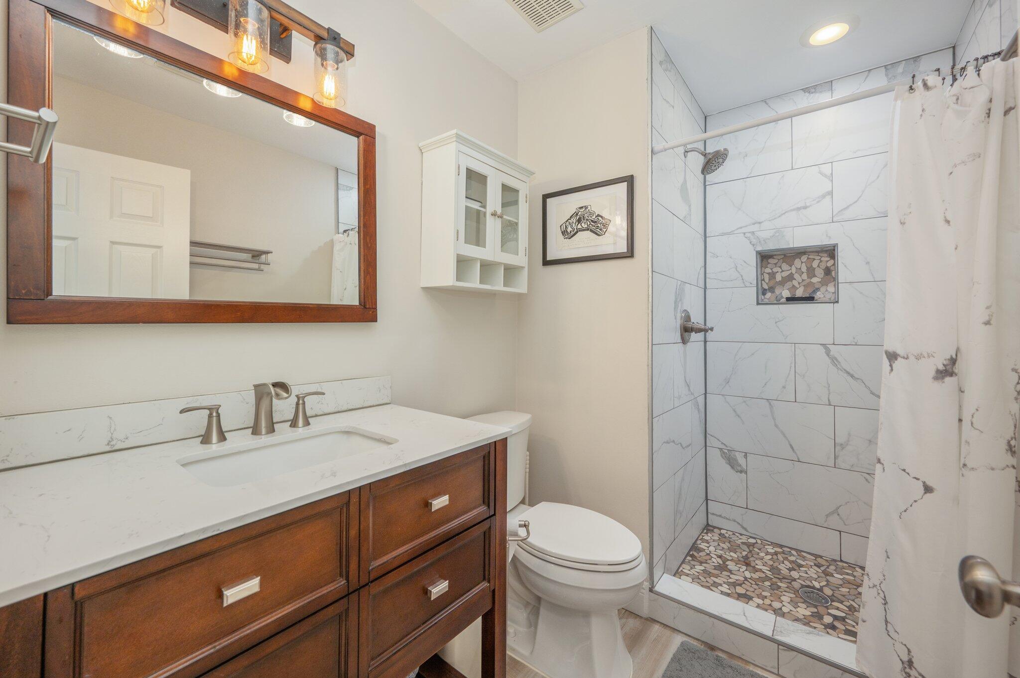 TURNBERRY PLACE - Residential